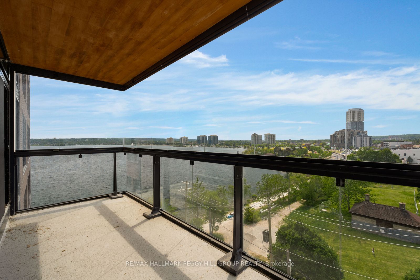 185 Dunlop Street E 623 Property Photo 6