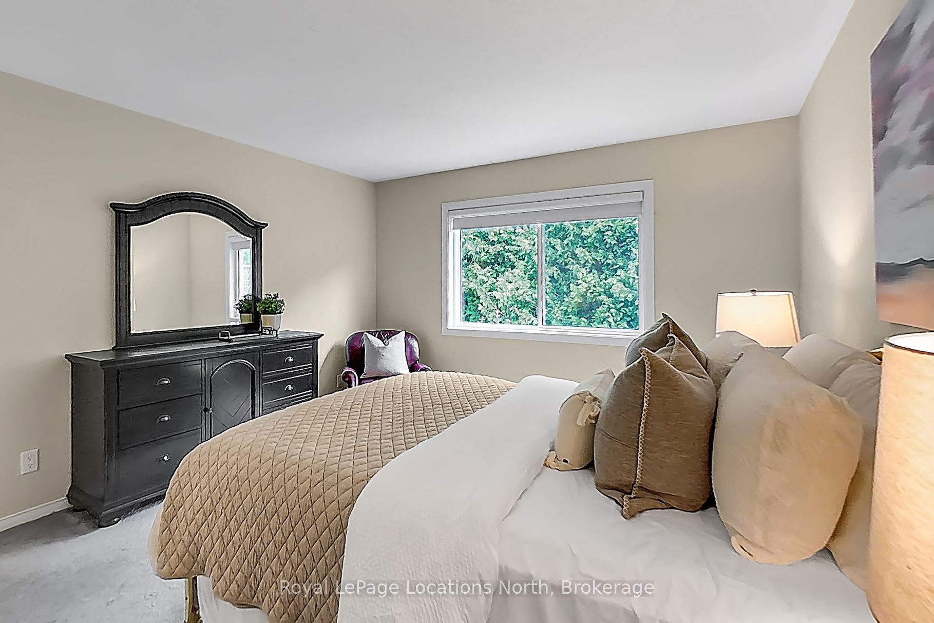 25 Green Briar Drive Property Photo 16
