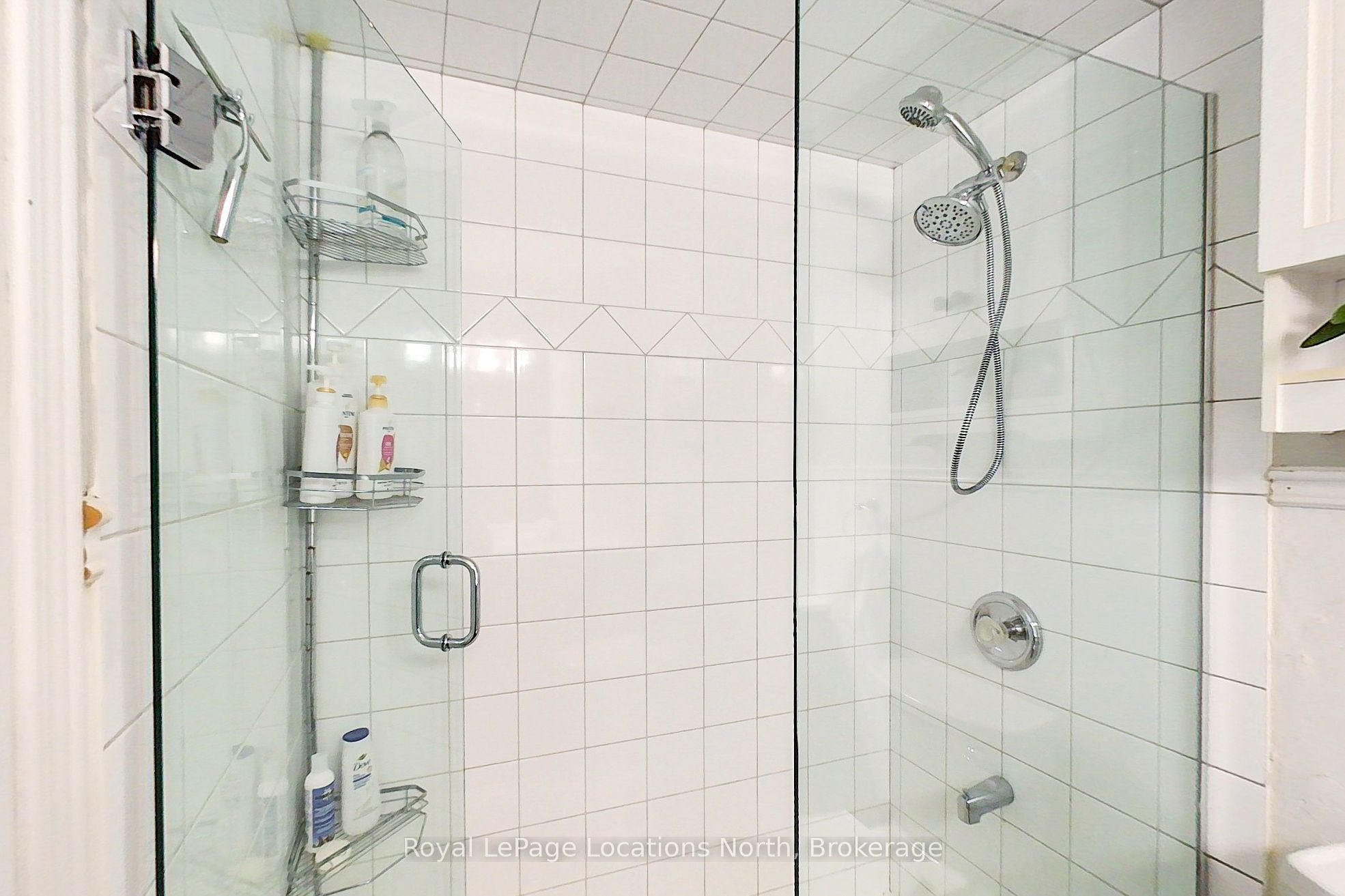 25 Green Briar Drive Property Photo 18