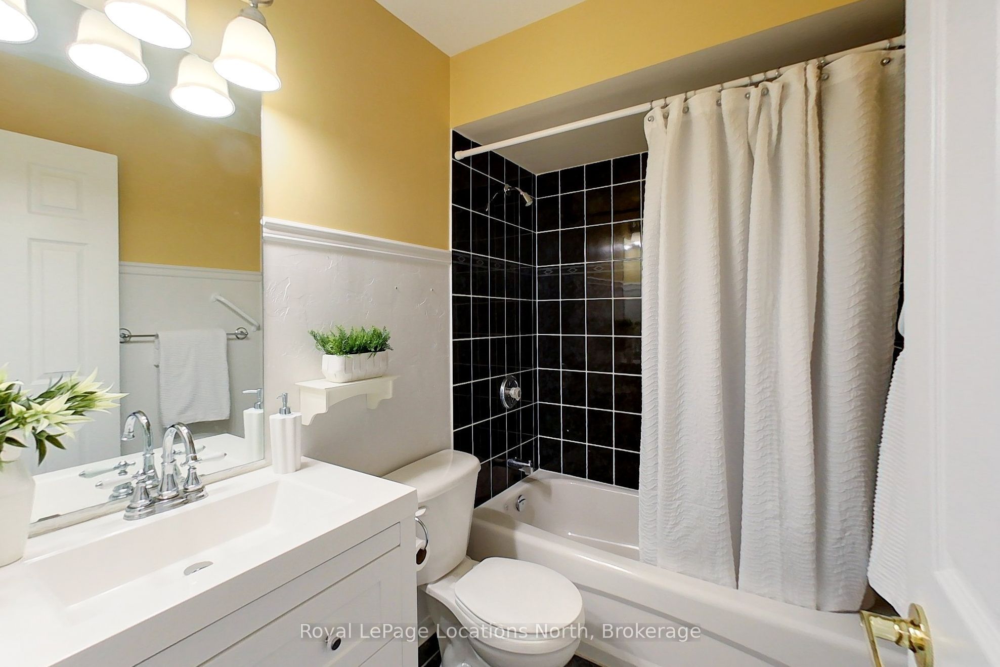 25 Green Briar Drive Property Photo 22