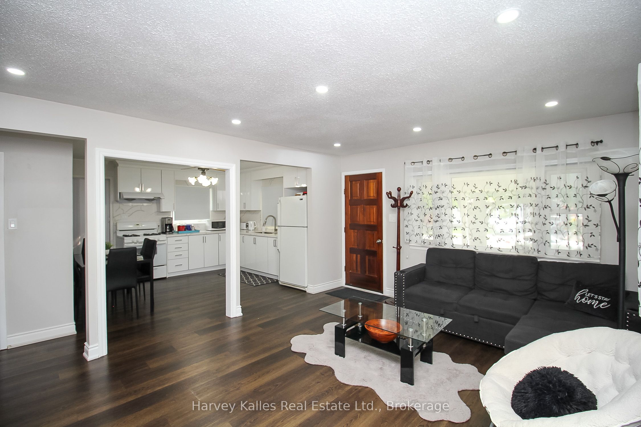 27 Peel Street Property Photo 11