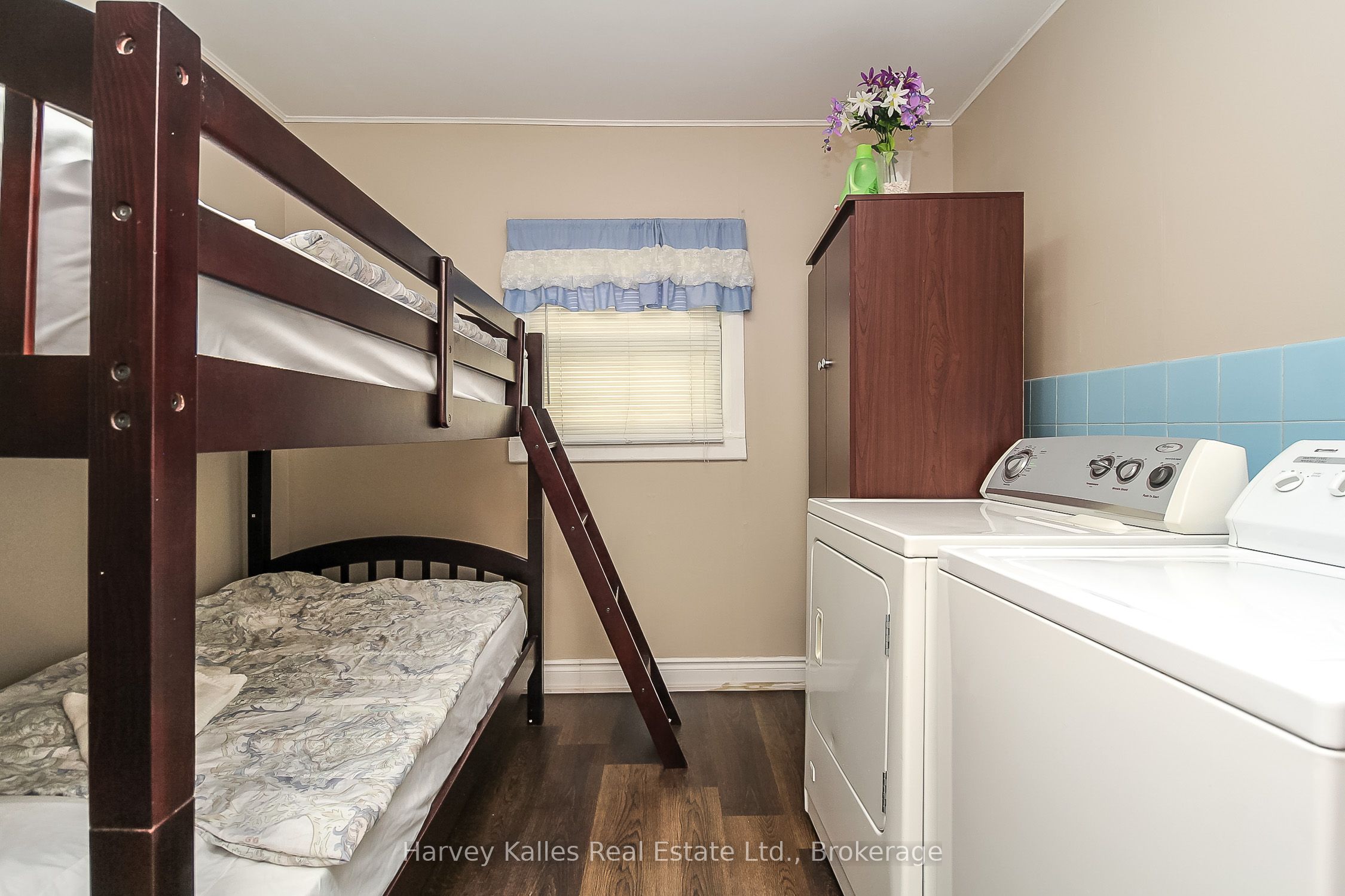 27 Peel Street Property Photo 19