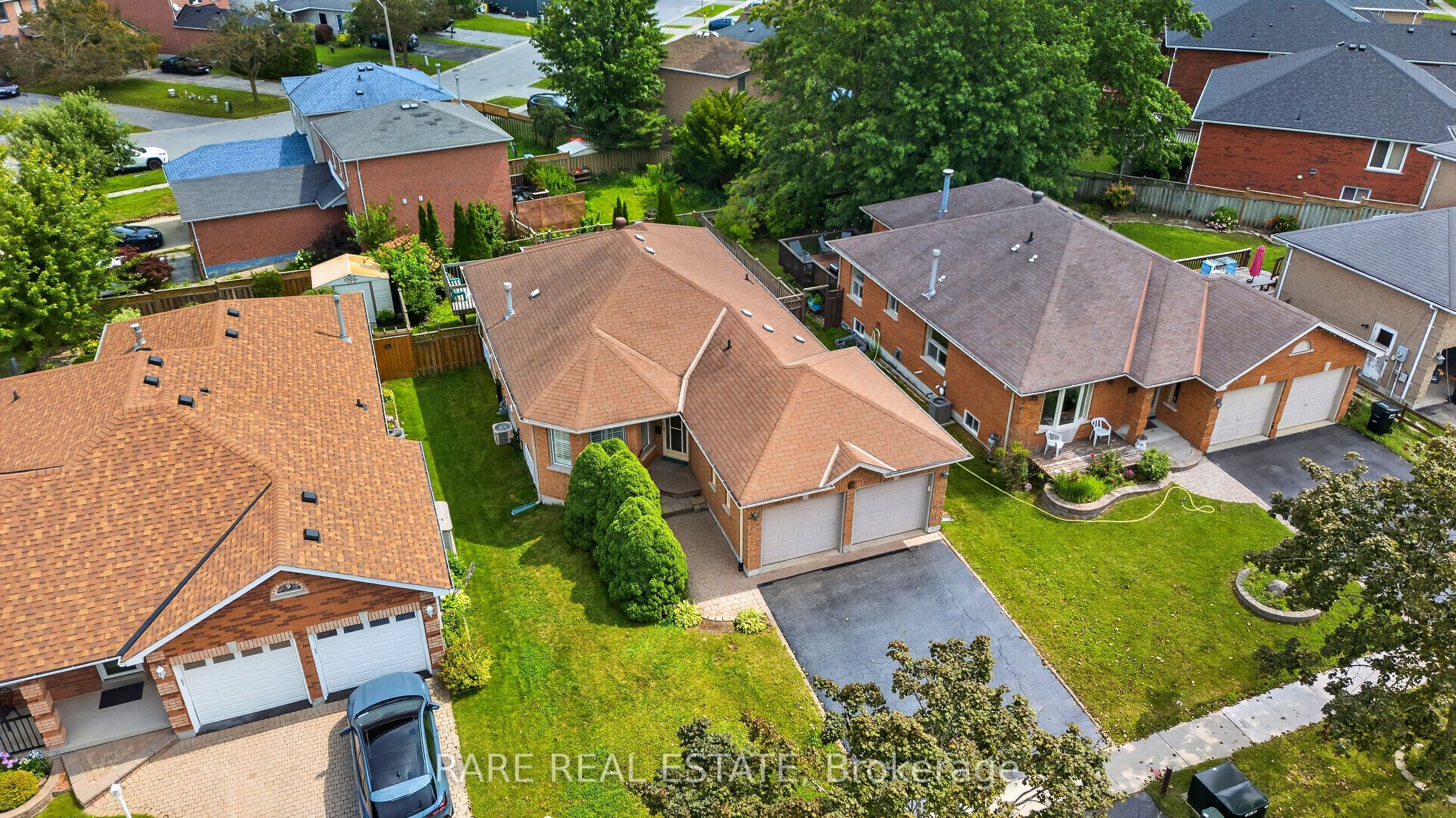 7 Longman Drive Property Photo 3