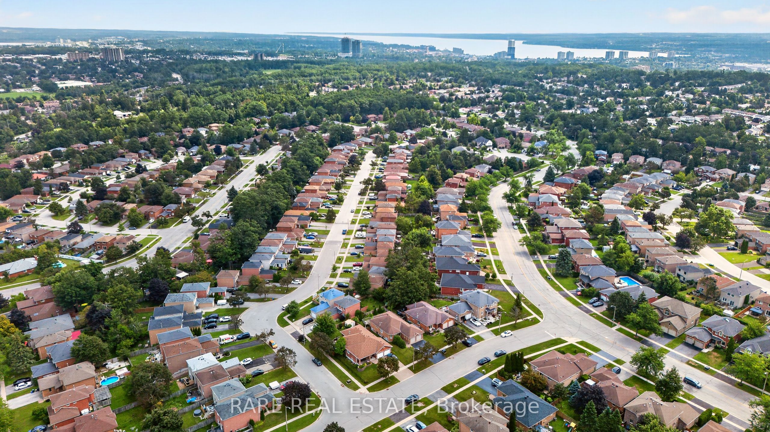 7 Longman Drive Property Photo 4