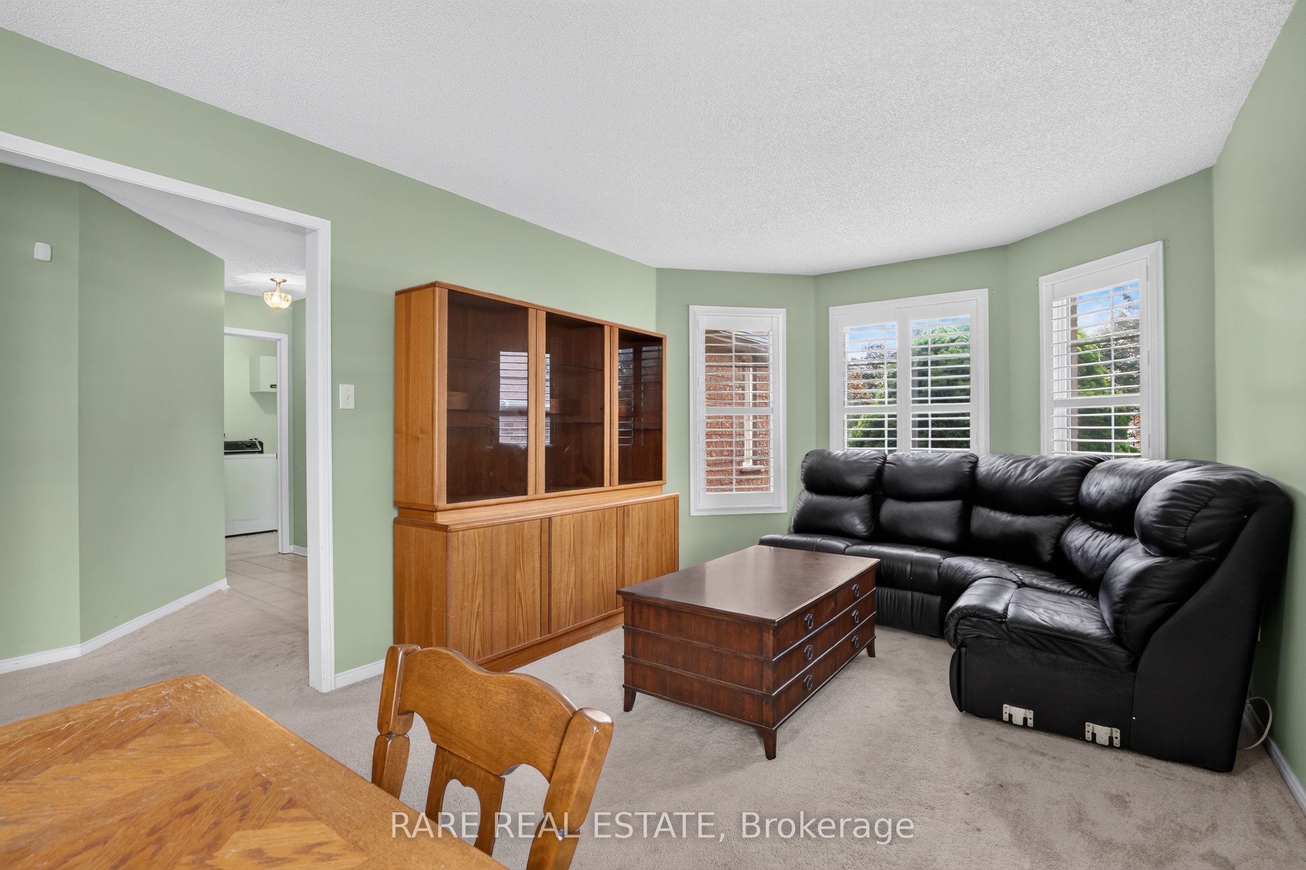 7 Longman Drive Property Photo 9