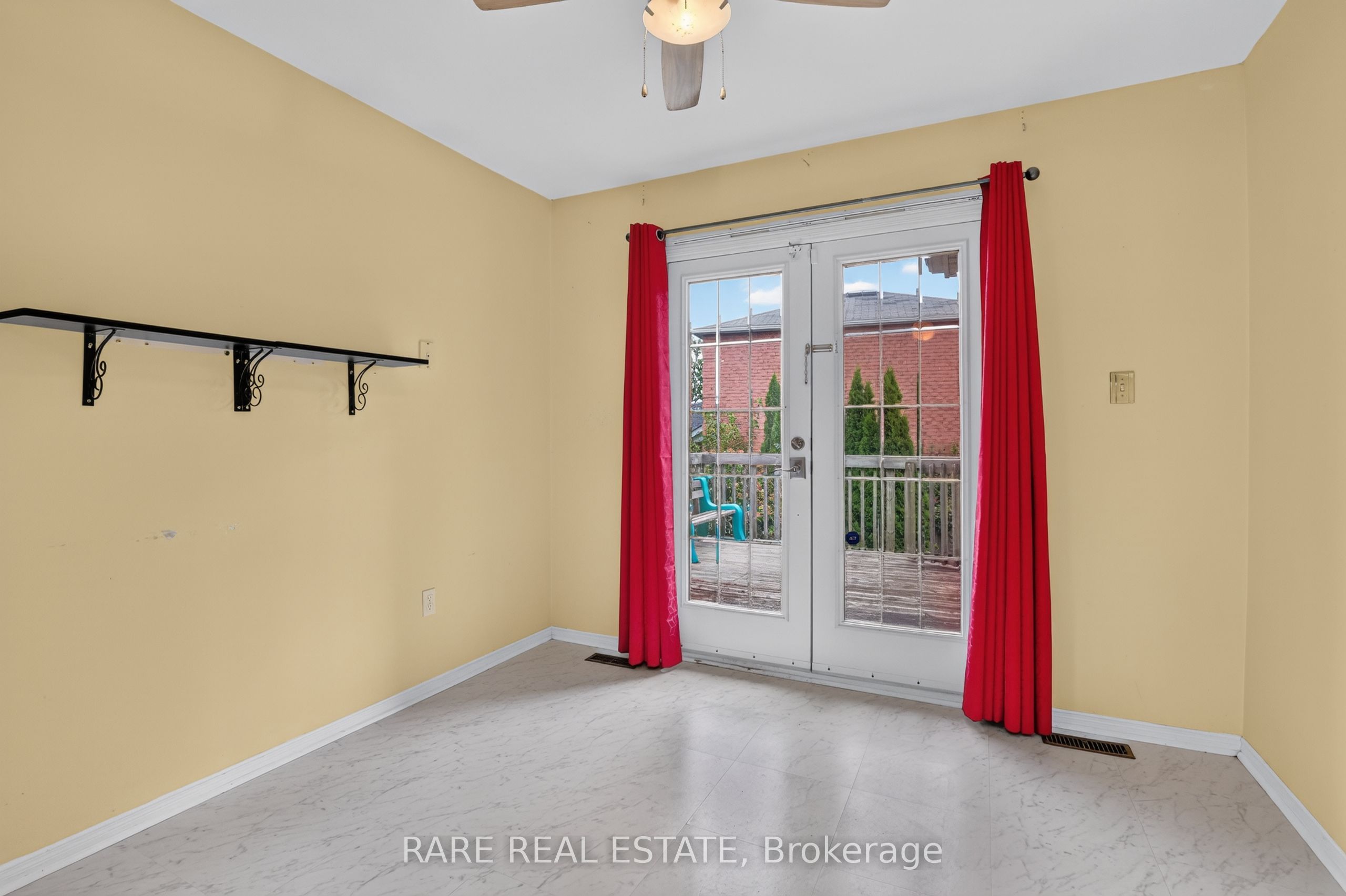 7 Longman Drive Property Photo 14