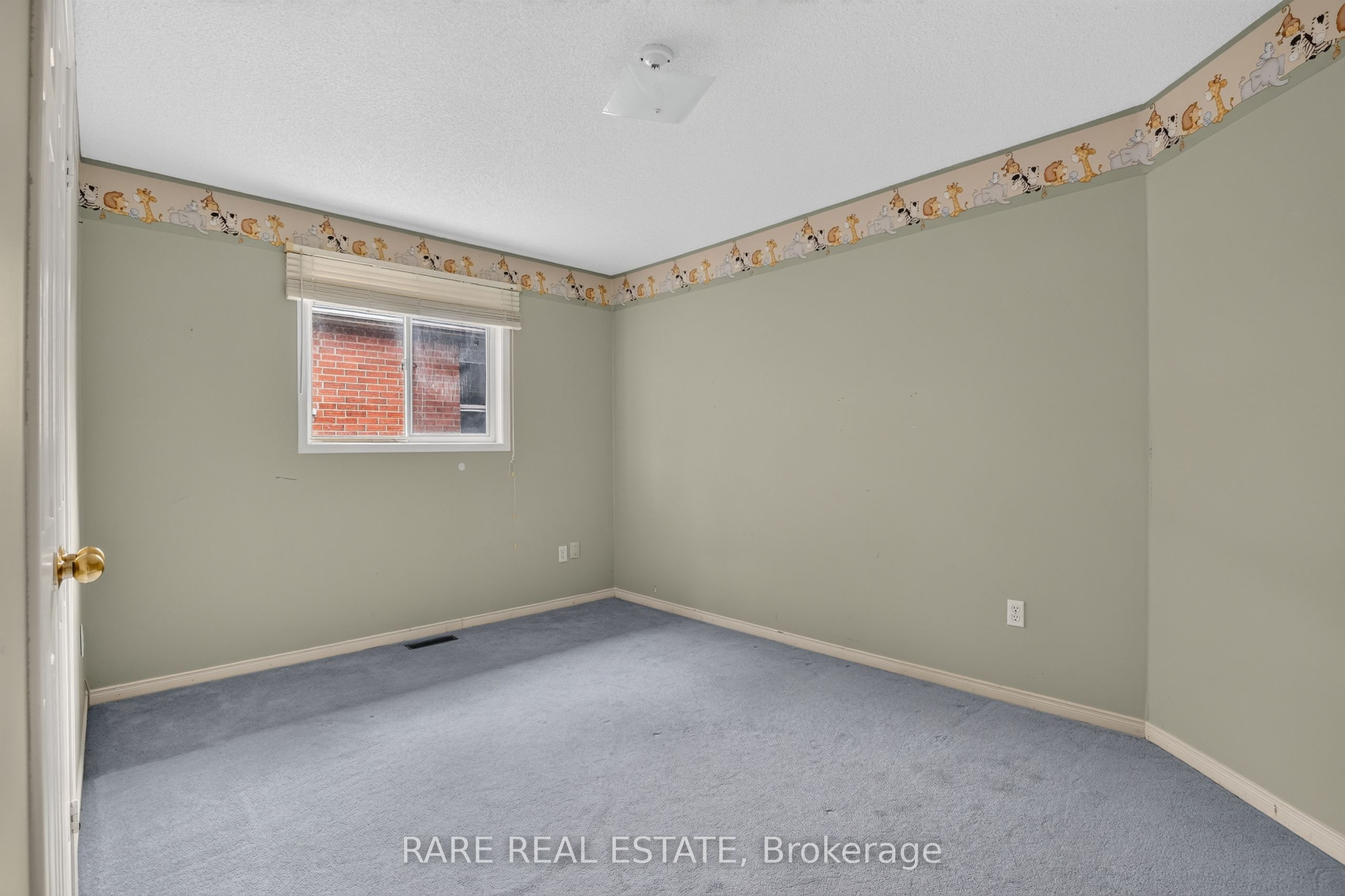7 Longman Drive Property Photo 17
