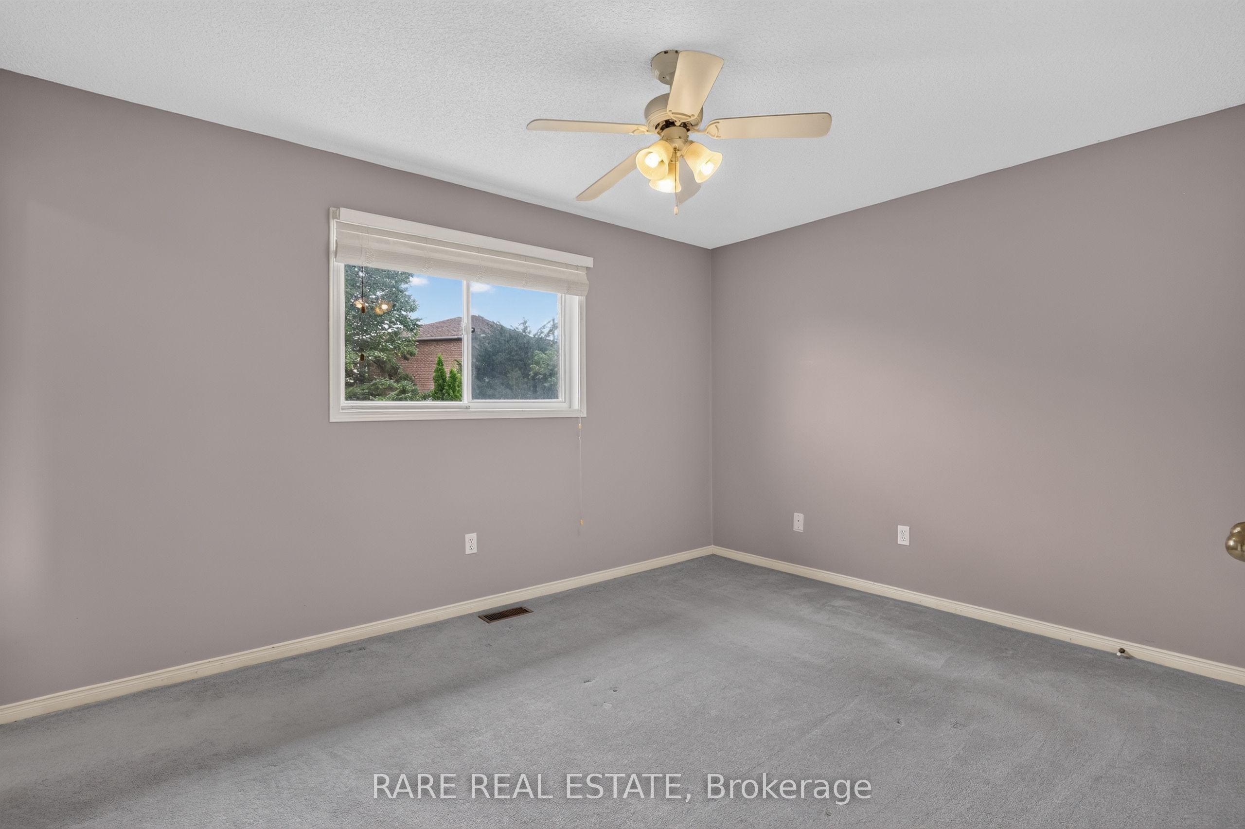 7 Longman Drive Property Photo 20