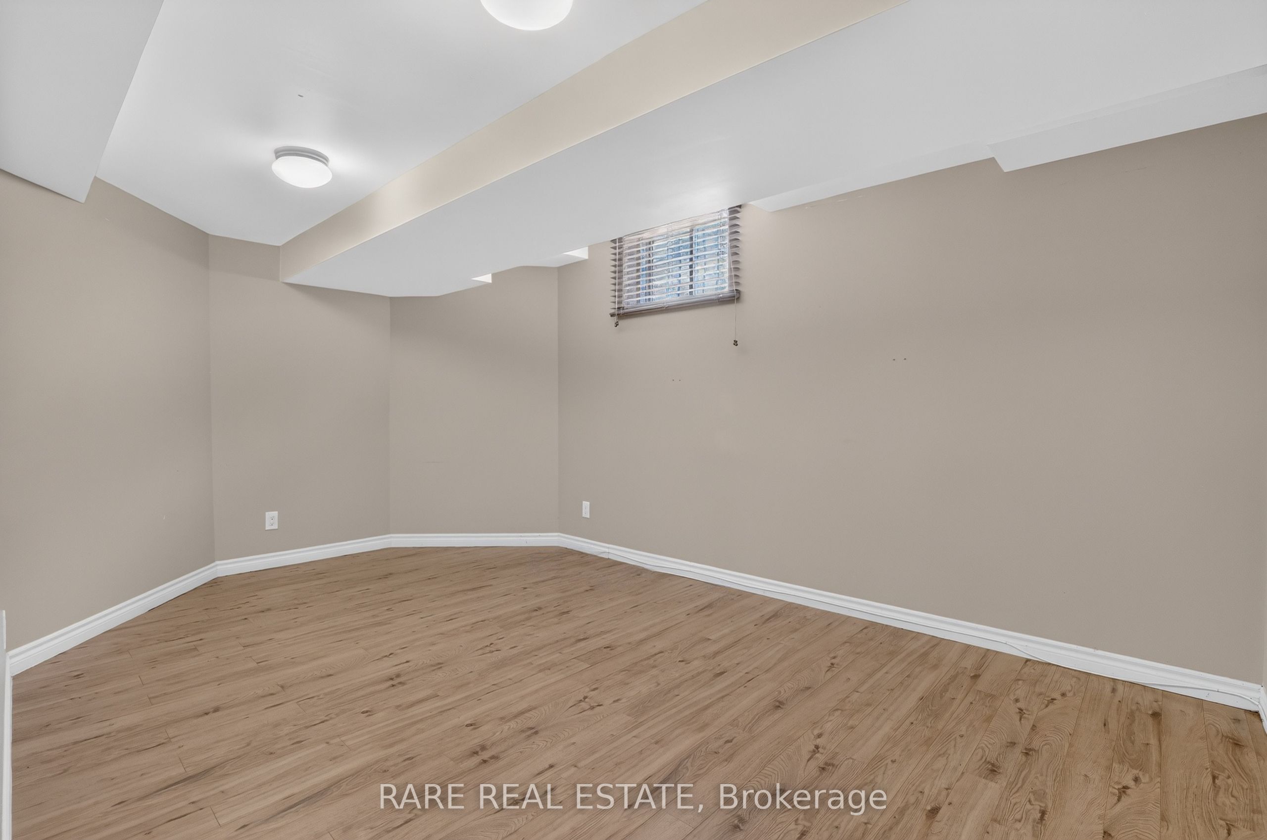 7 Longman Drive Property Photo 29