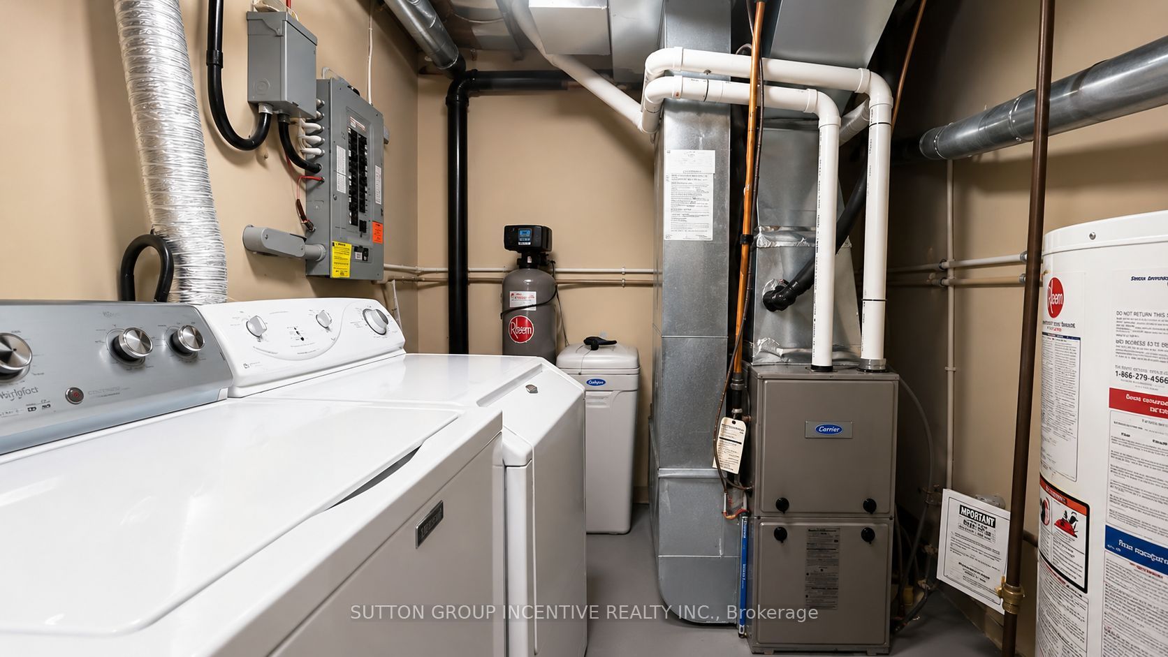 25 Lions Gate Boulevard Property Photo 15