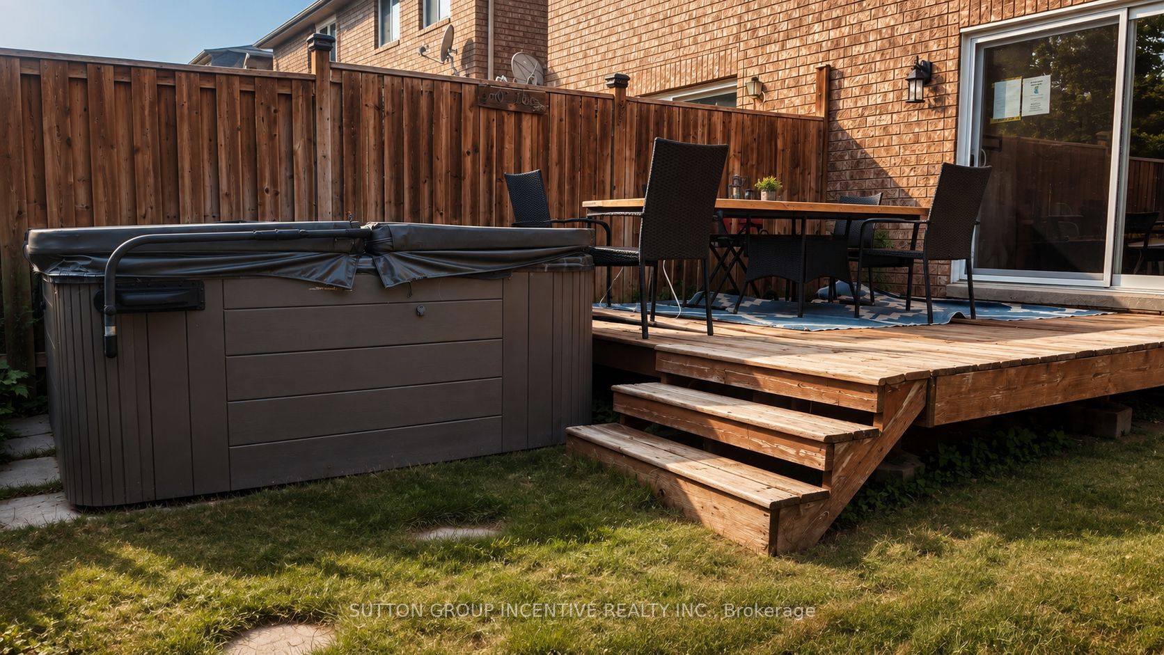 25 Lions Gate Boulevard Property Photo 17