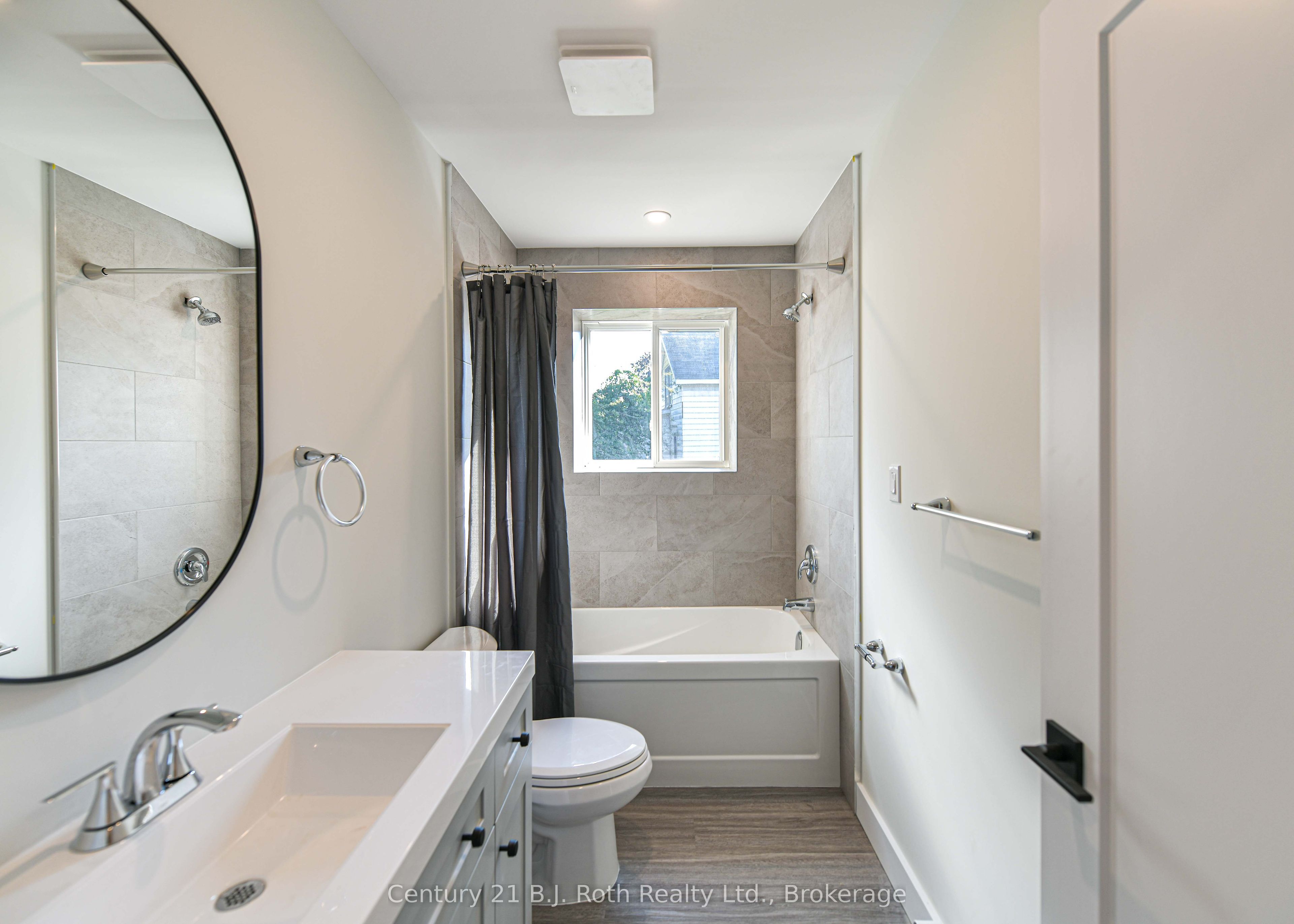 165 Barrie Road 1 (main) Property Photo 14