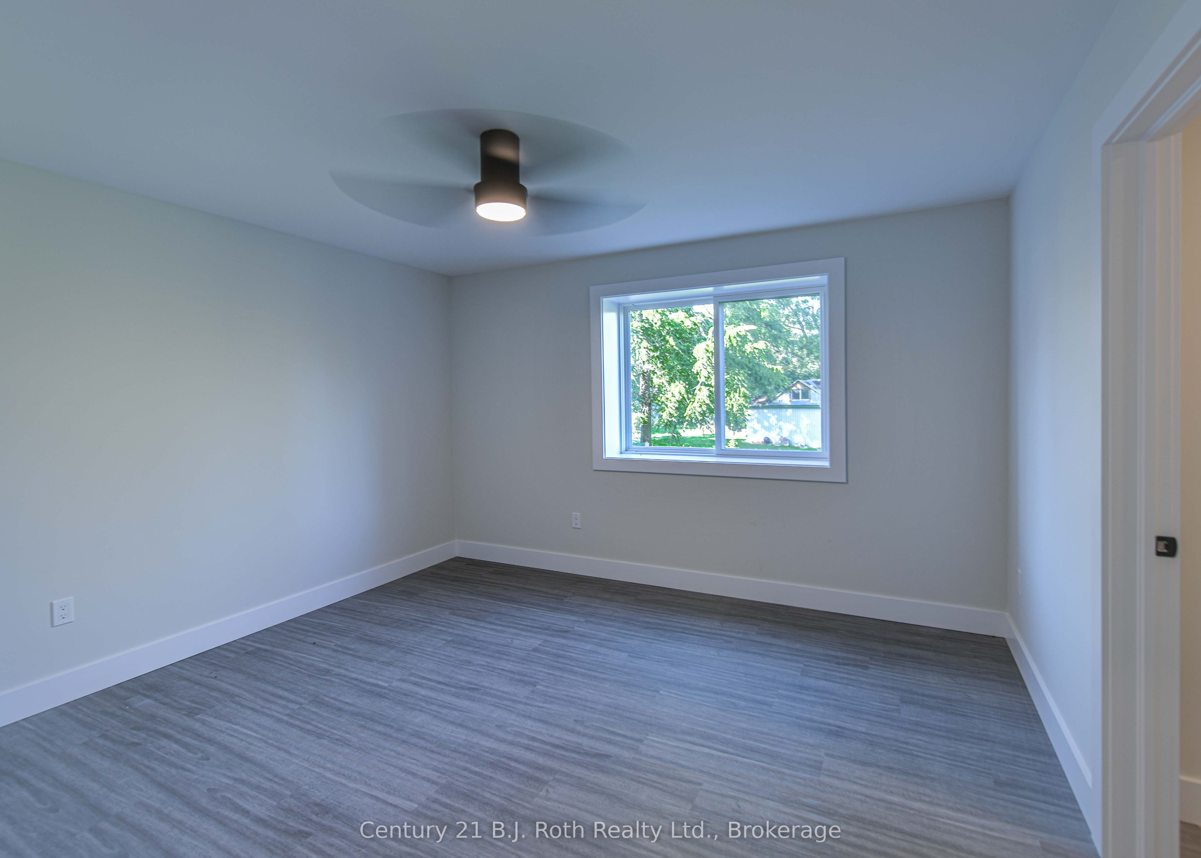 165 Barrie Road 1 (main) Property Photo 16