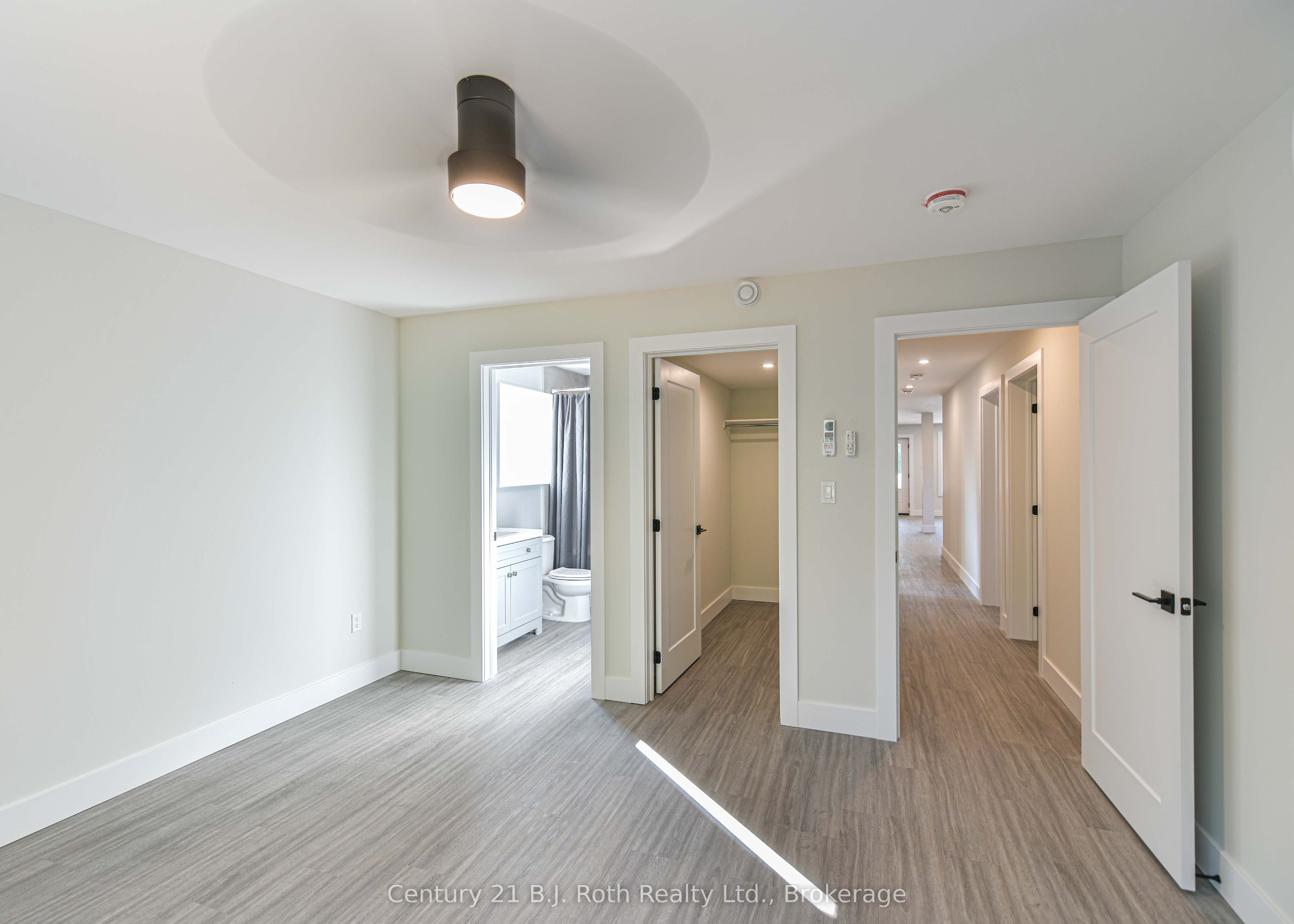 165 Barrie Road 1 (main) Property Photo 21
