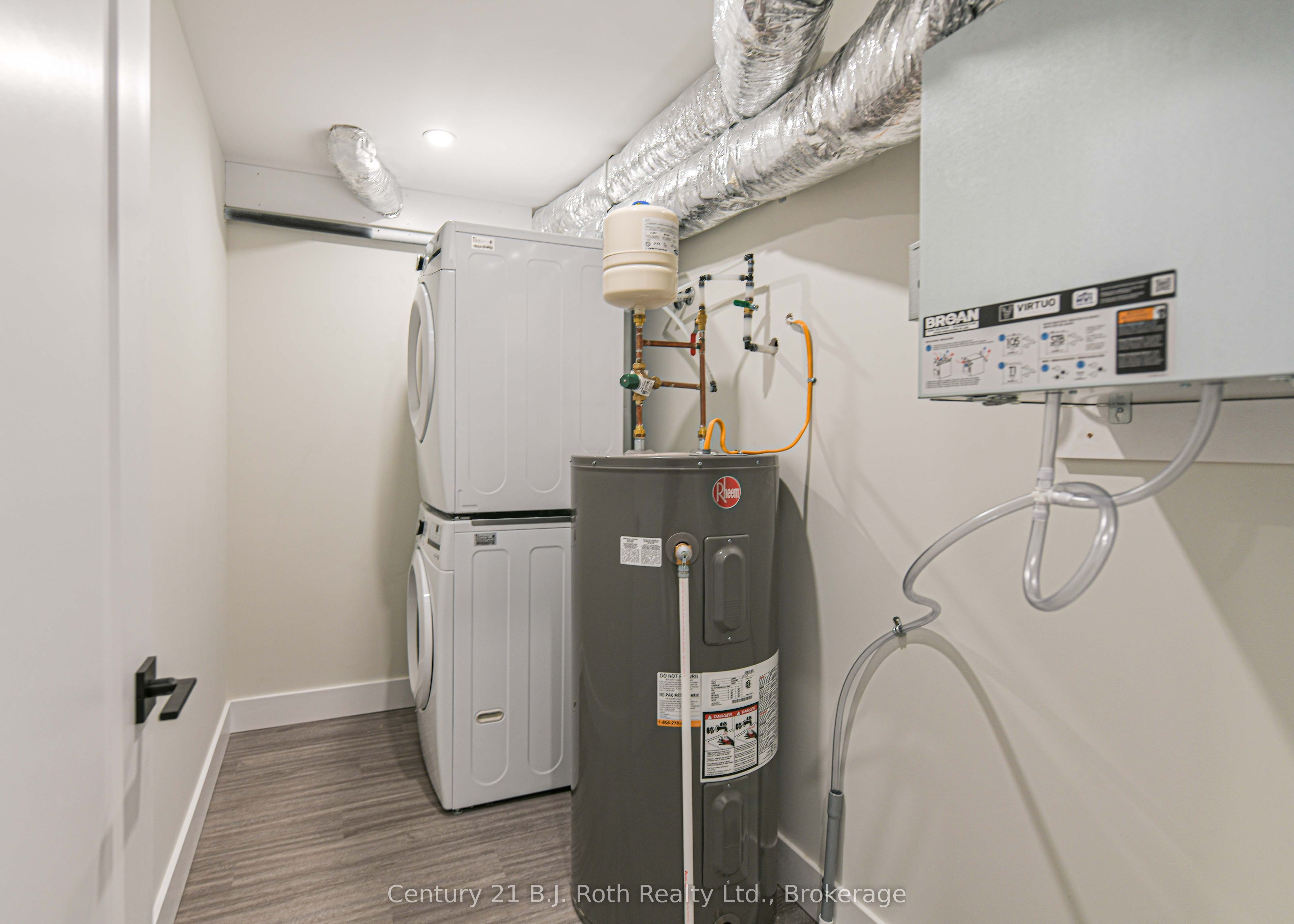 165 Barrie Road 3 (lower) Property Photo 17