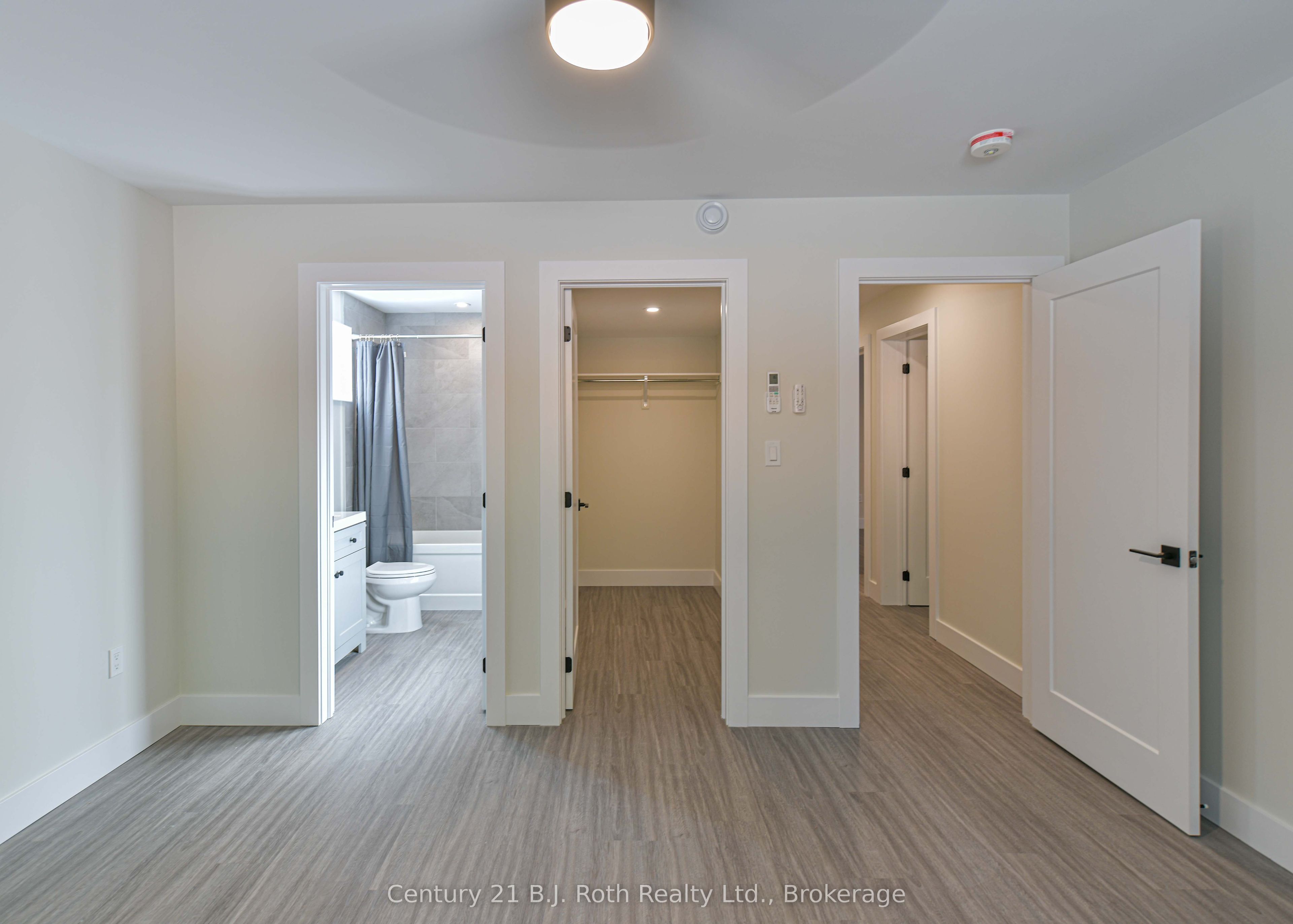 165 Barrie Road 3 (lower) Property Photo 27