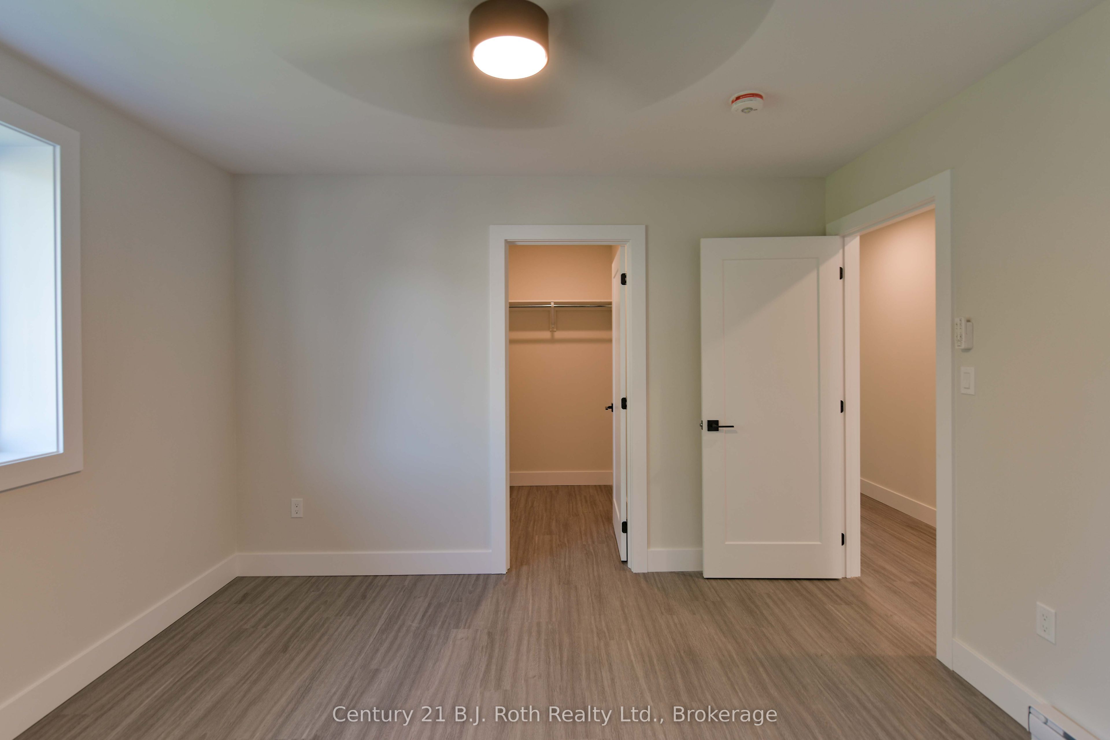 165 Barrie Road 2 (upper) Property Photo 21