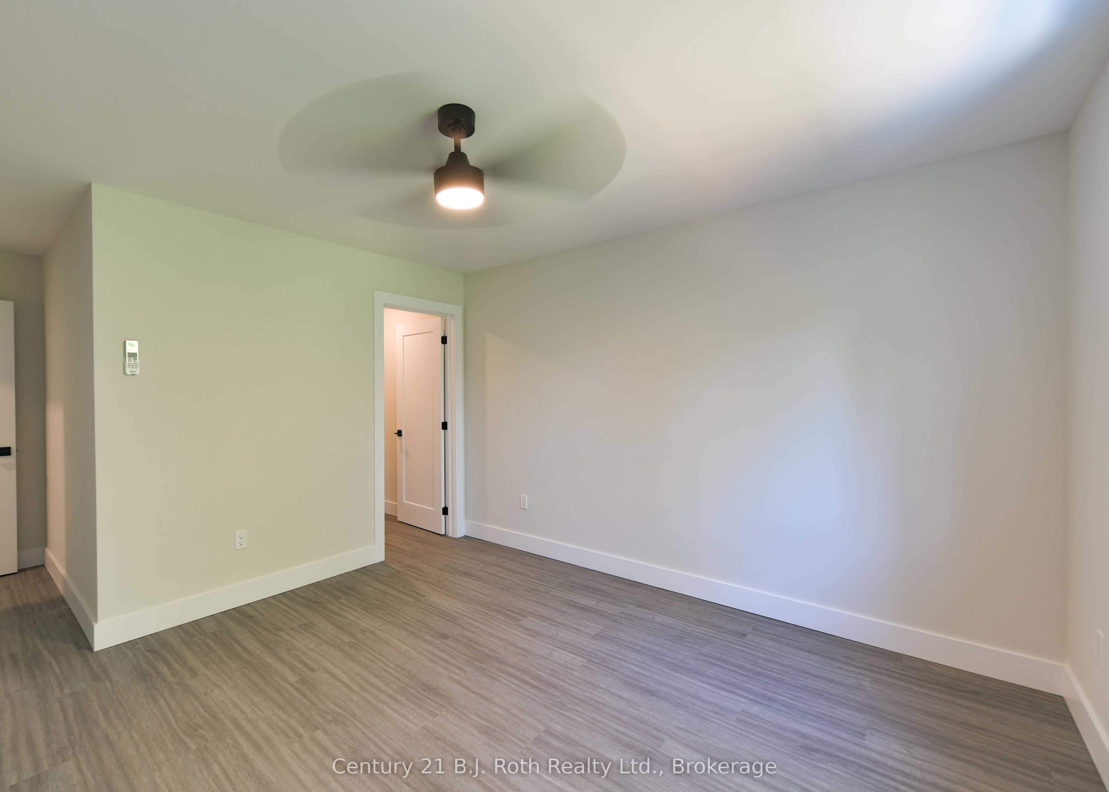 165 Barrie Road 2 (upper) Property Photo 22