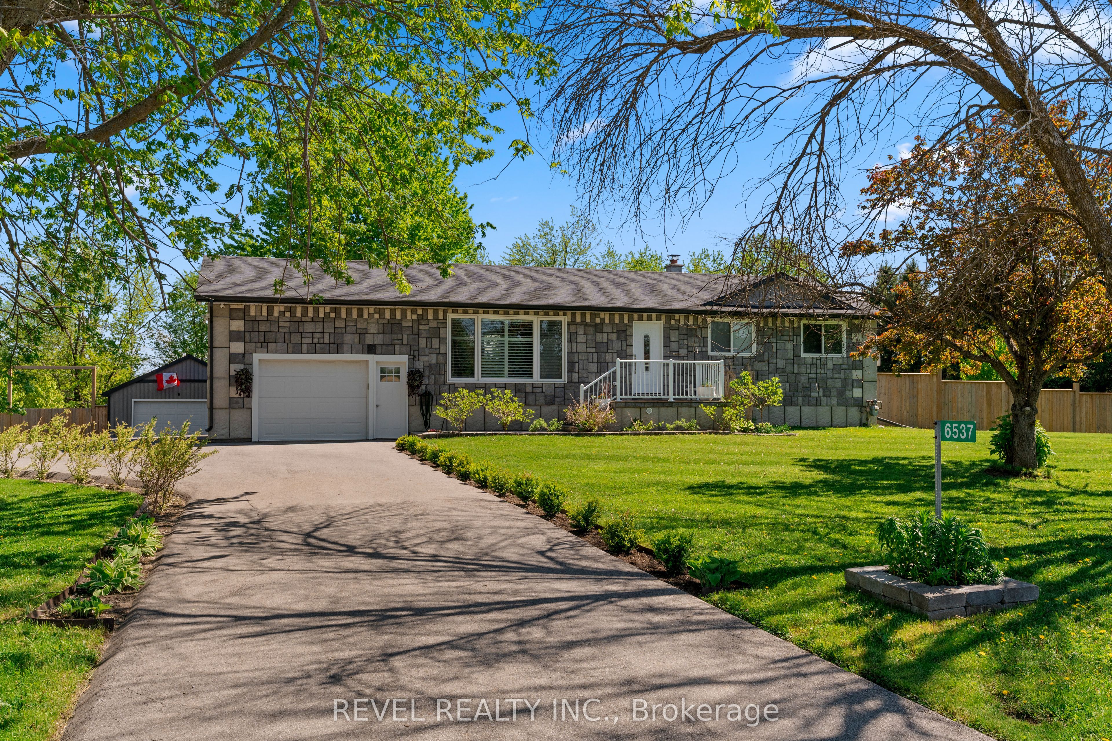 6537 9 County Road Property Photo 1