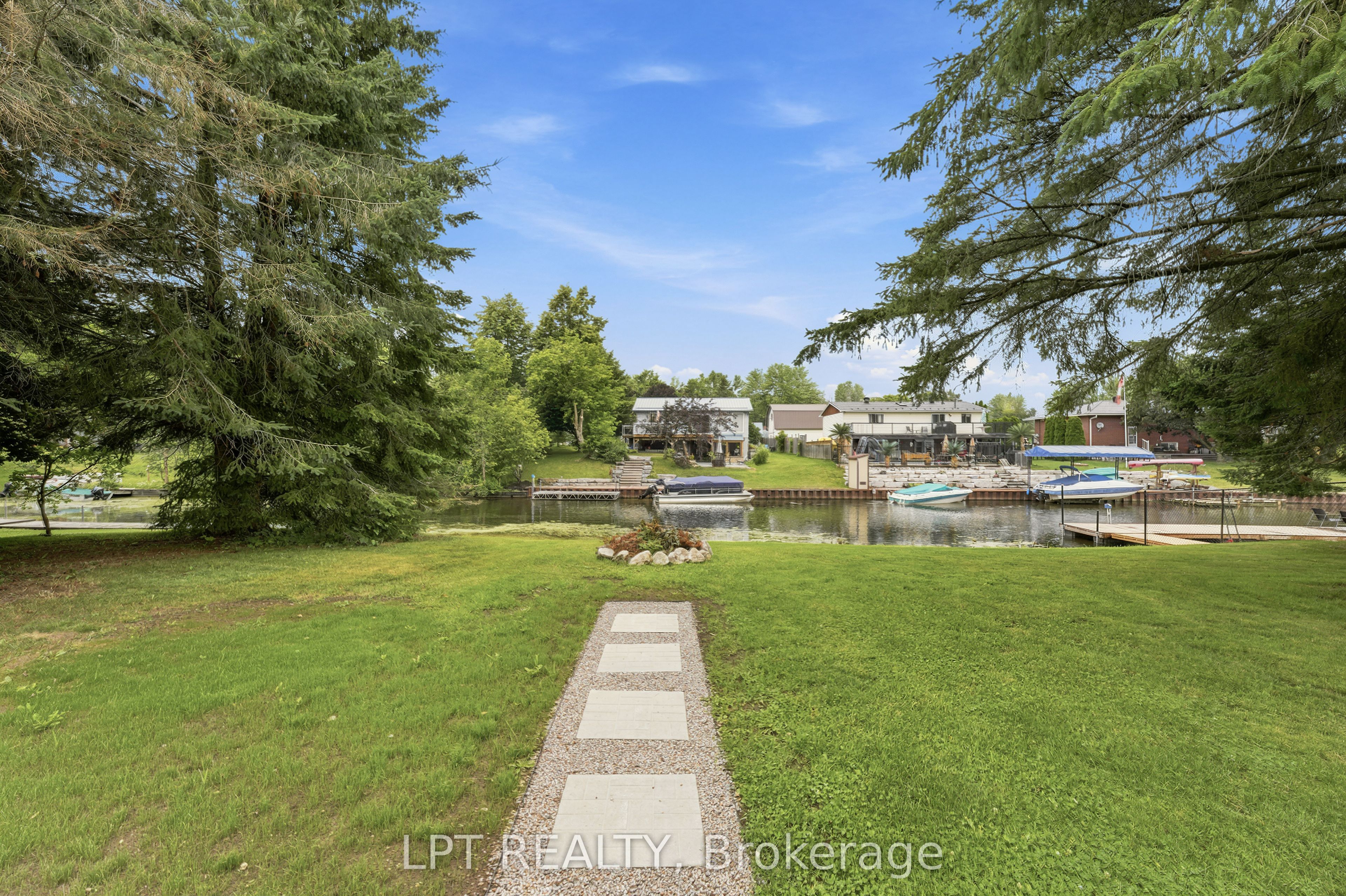 2628 Westshore Crescent Property Photo 45