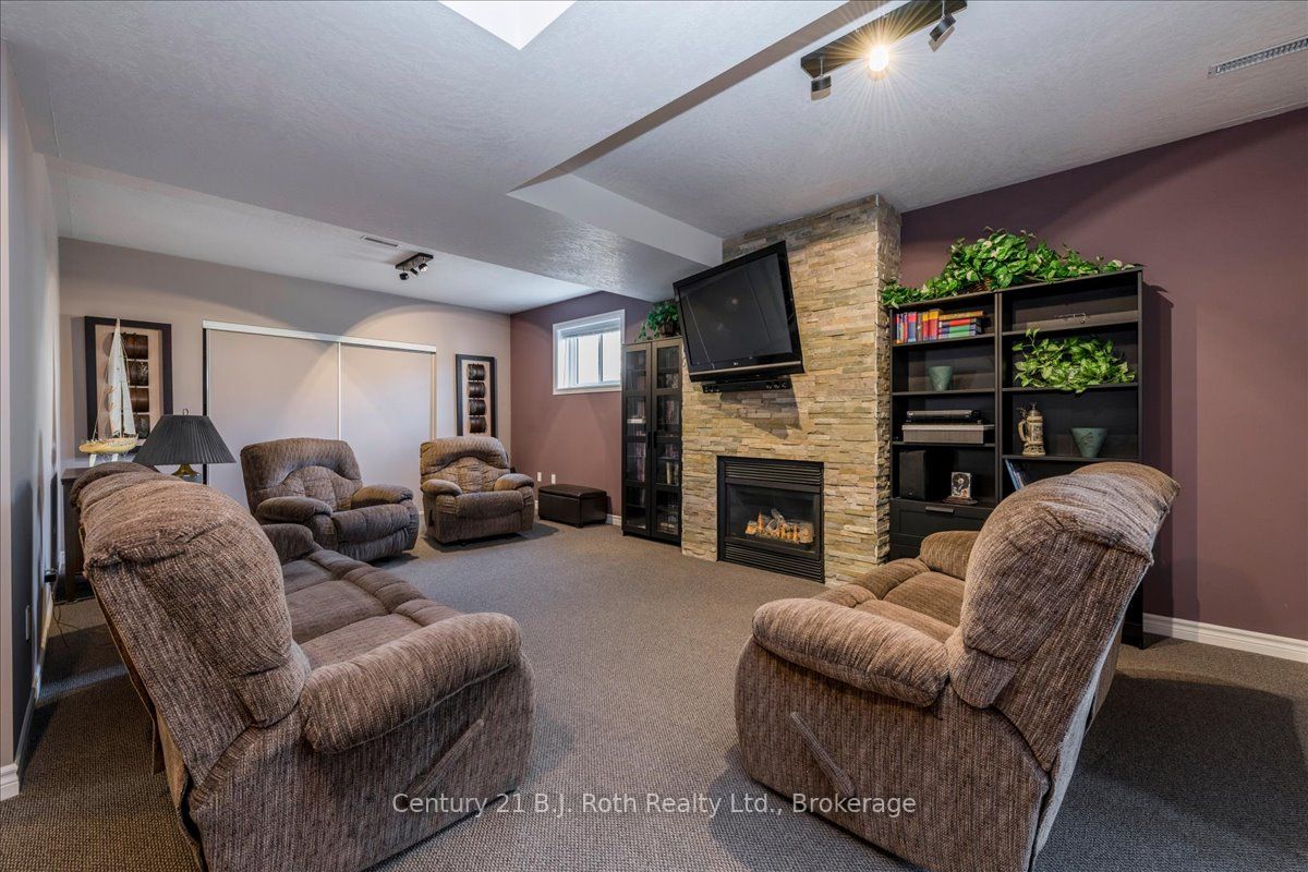 116 Dyer Drive Property Photo 15