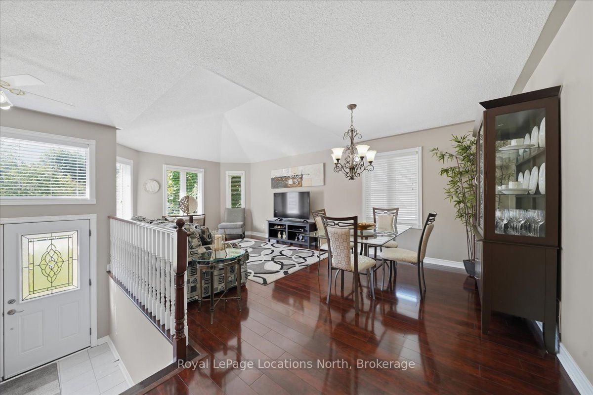 402 Ramblewood Drive Property Photo 4