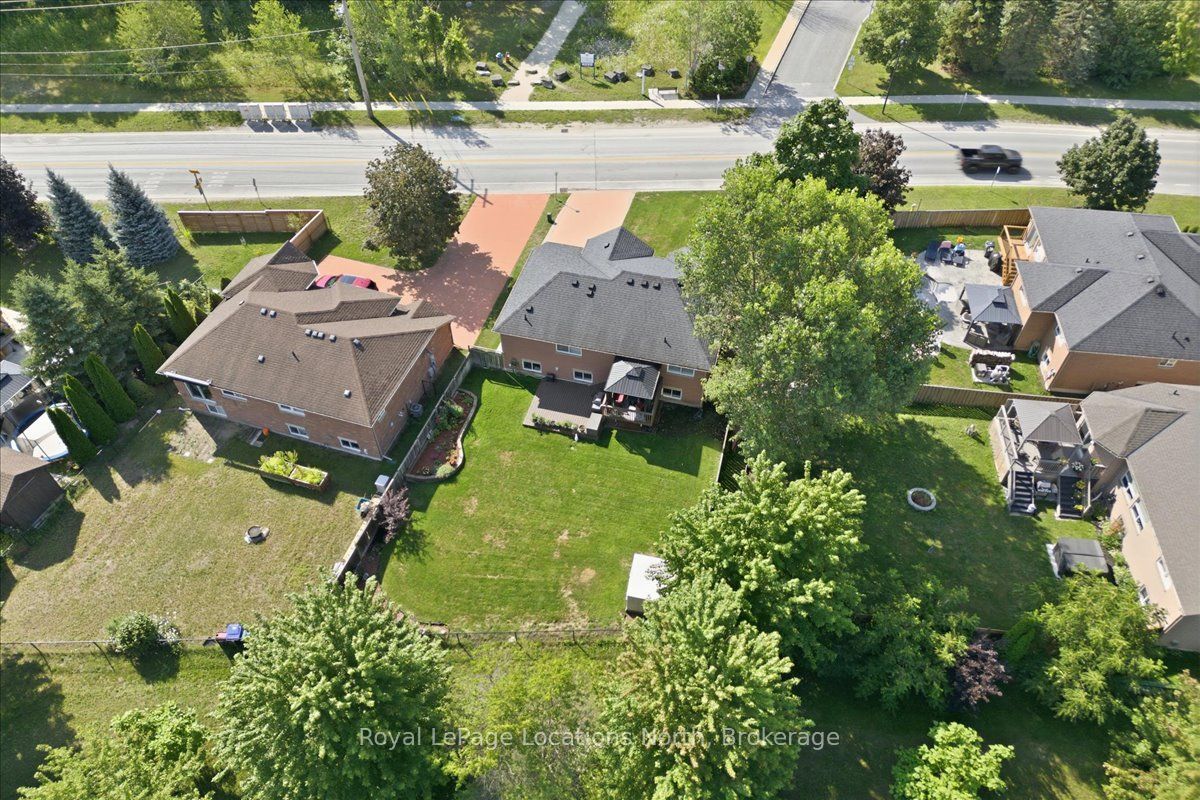 402 Ramblewood Drive Property Photo 44