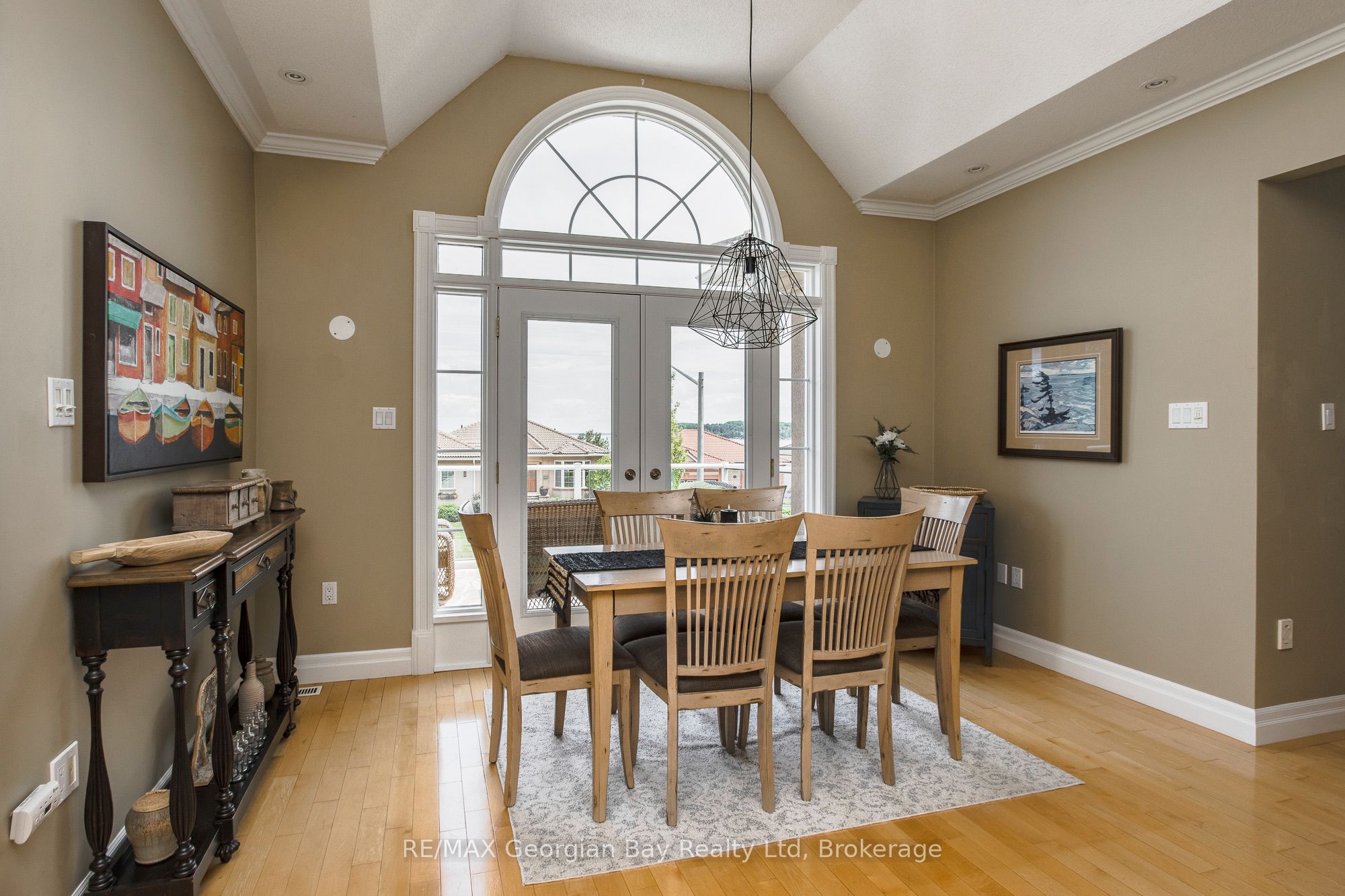422 Aberdeen Boulevard Property Photo 17