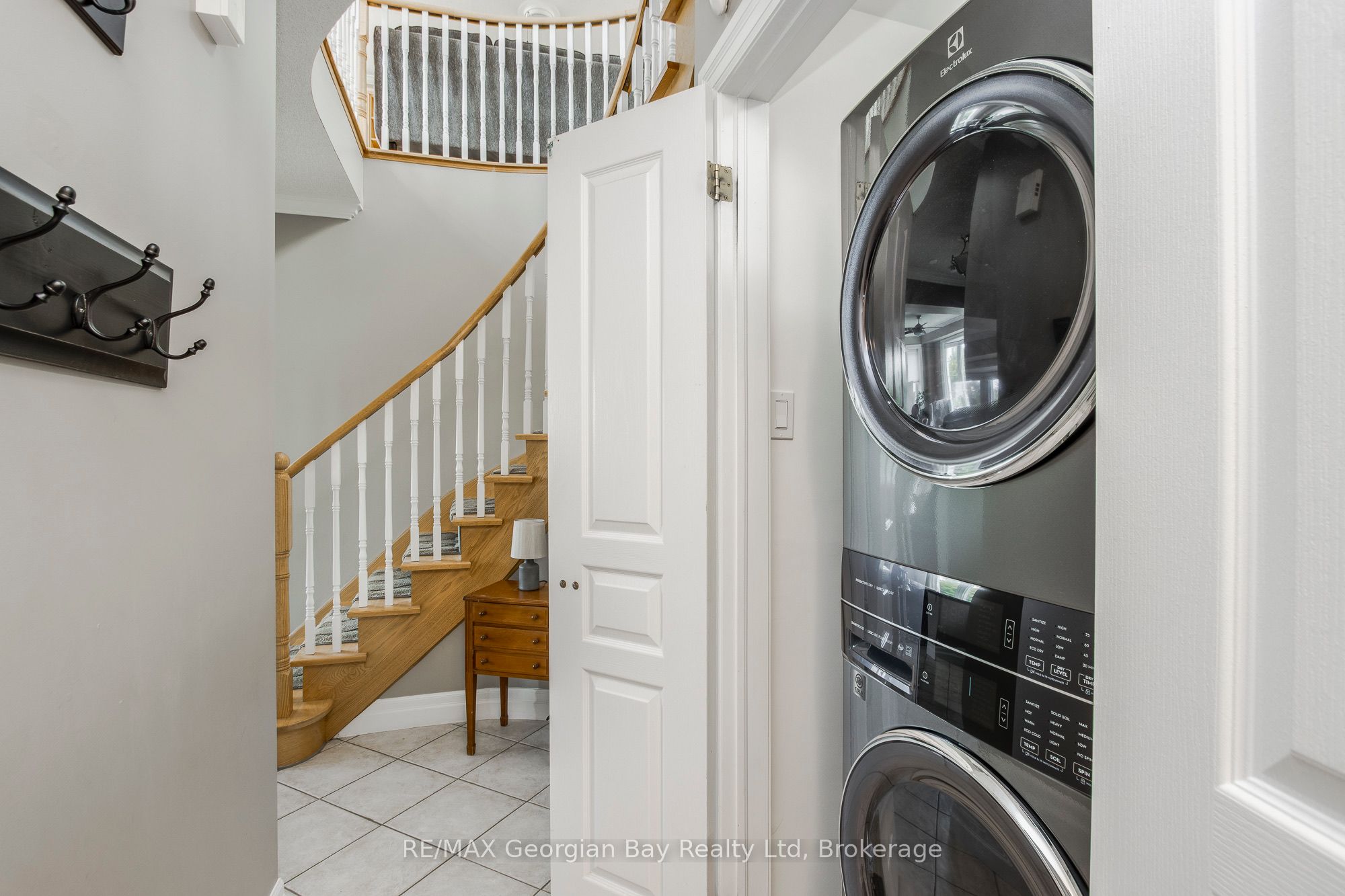 422 Aberdeen Boulevard Property Photo 25