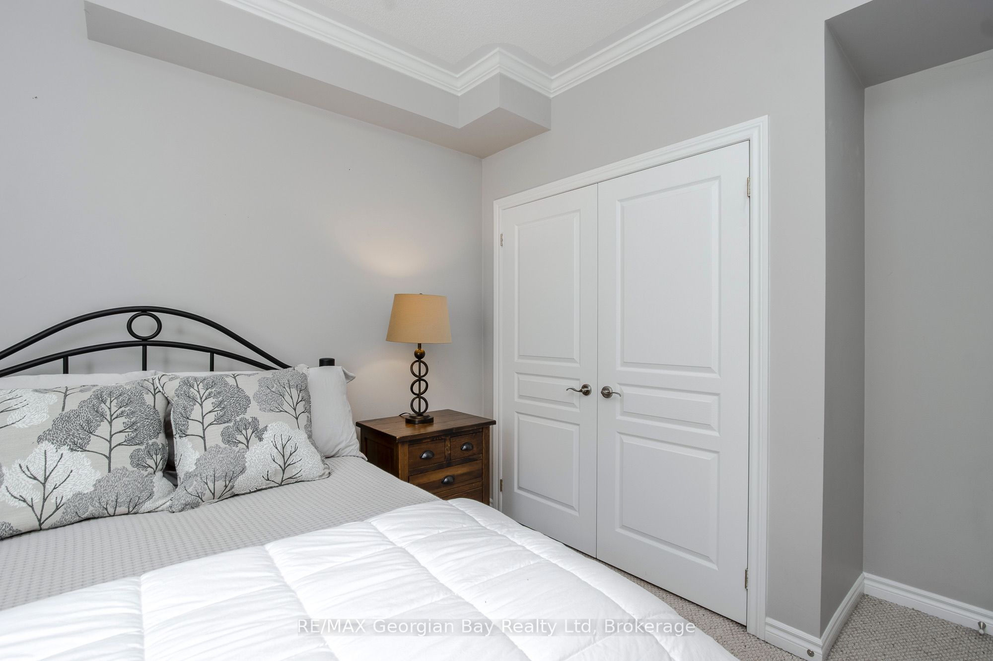 422 Aberdeen Boulevard Property Photo 29