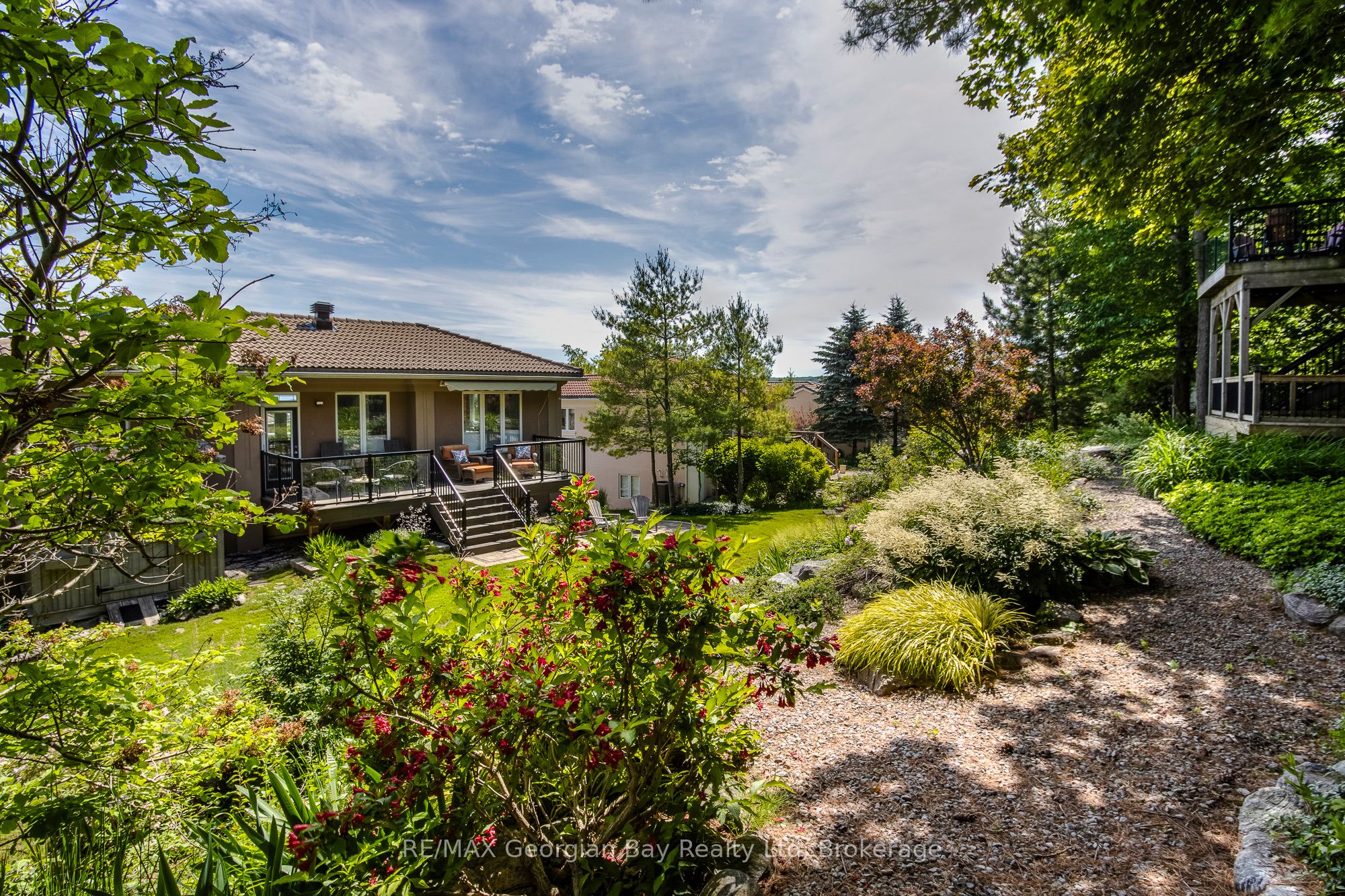 422 Aberdeen Boulevard Property Photo 34