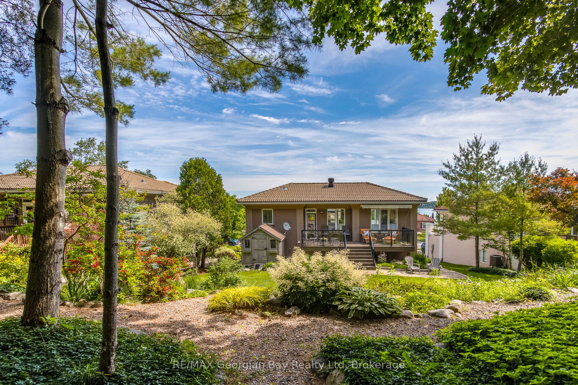 422 Aberdeen Boulevard Property Photo 41