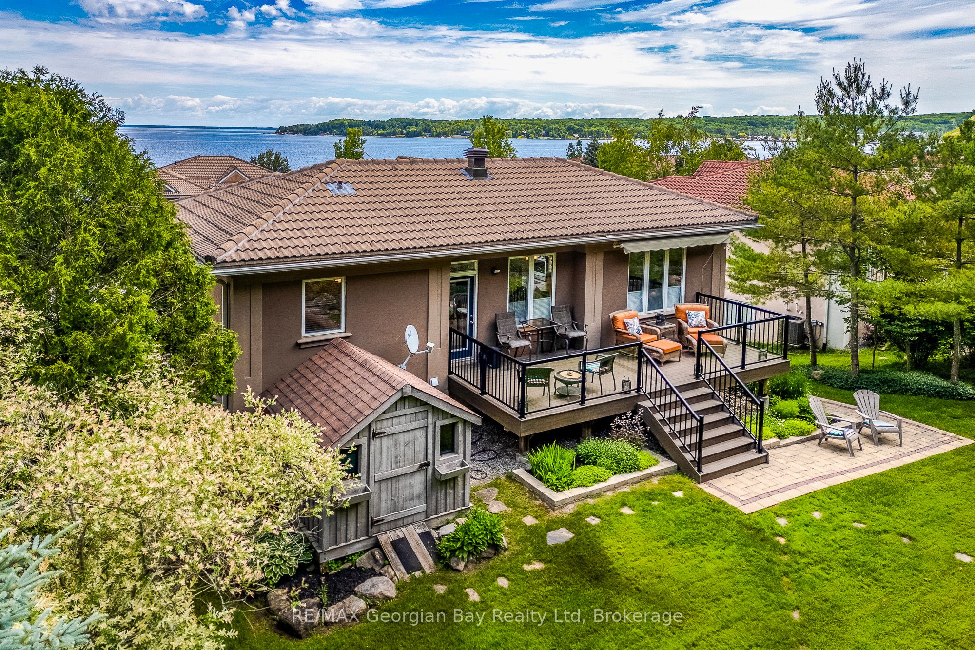 422 Aberdeen Boulevard Property Photo 45