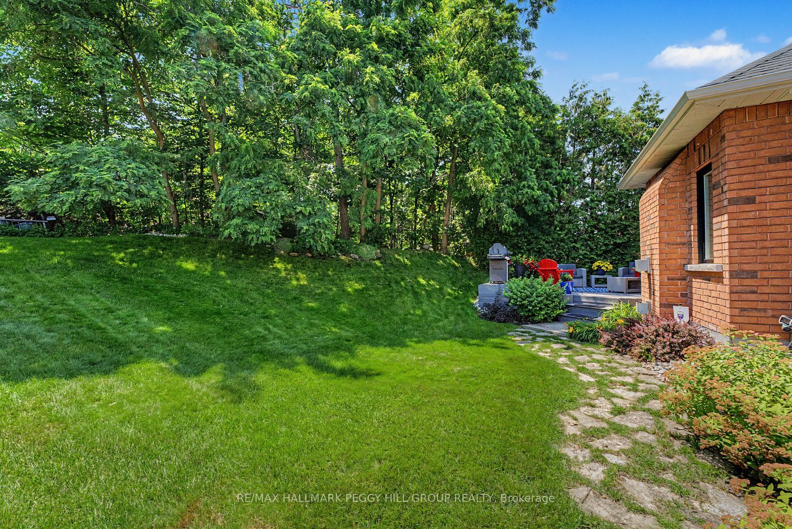 99 Cumming Drive Property Photo 18