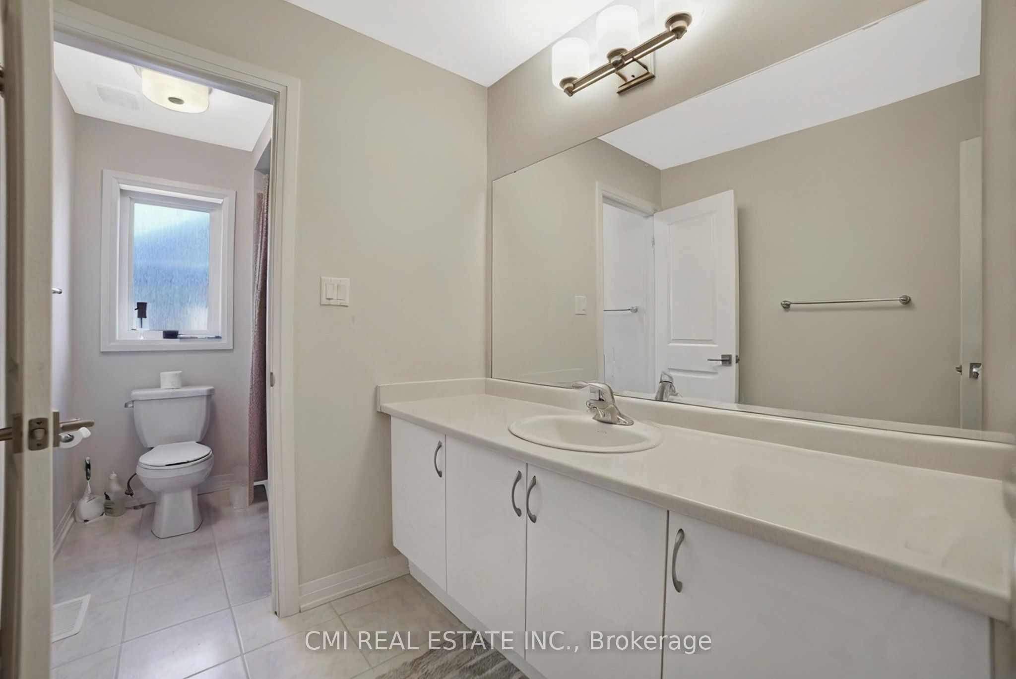 3742 Sunbank Crescent Property Photo 22