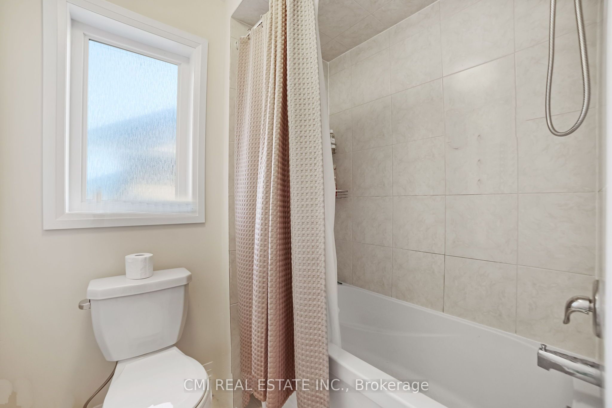 3742 Sunbank Crescent Property Photo 23