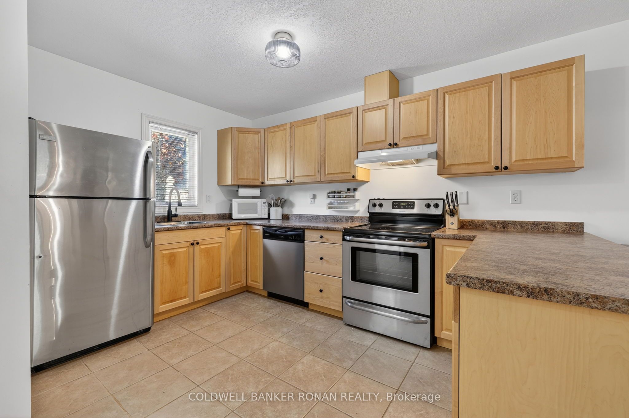 505 Thomas Street Property Photo 5