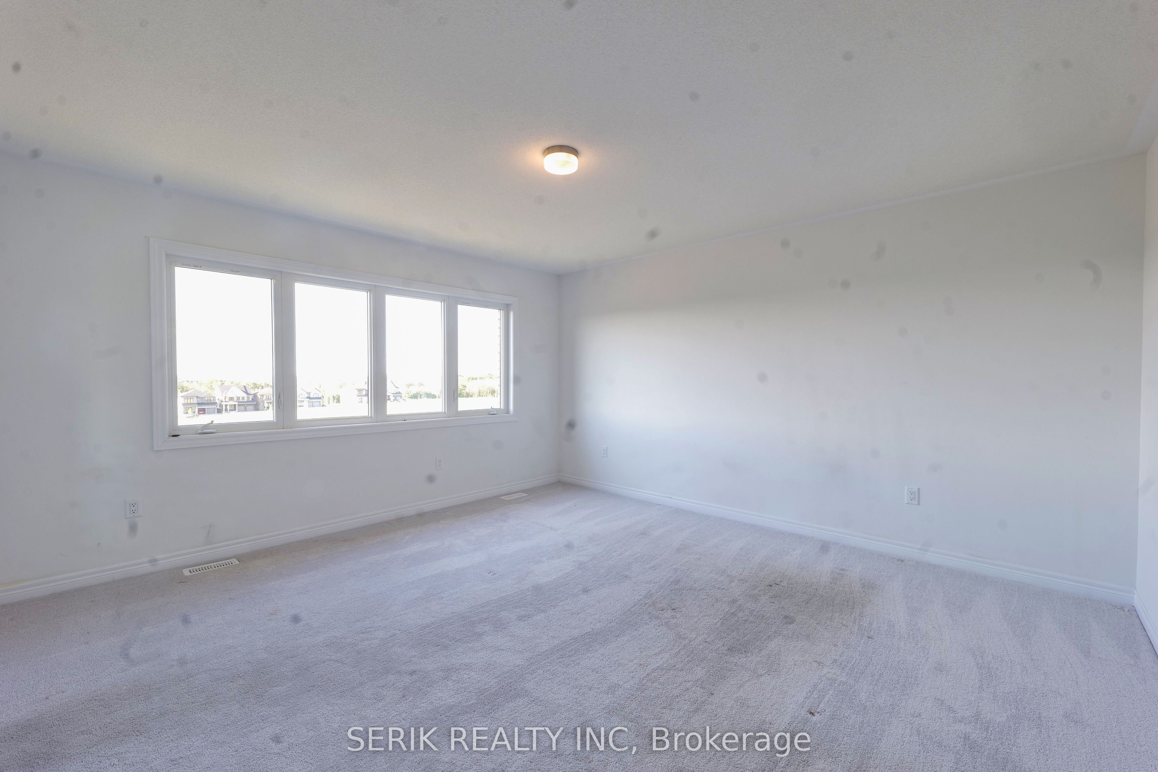 163 Fenchurch Manor Property Photo 19
