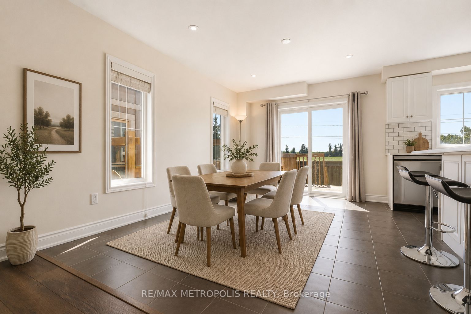 34 Robertson Street Property Photo 13