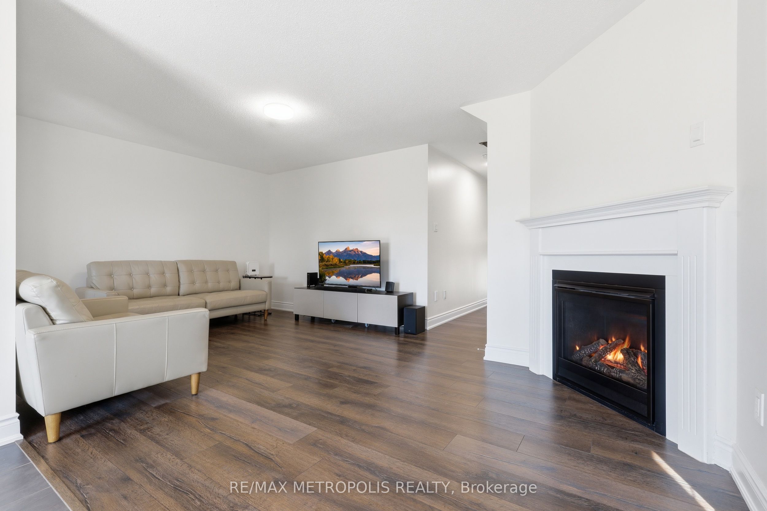34 Robertson Street Property Photo 17