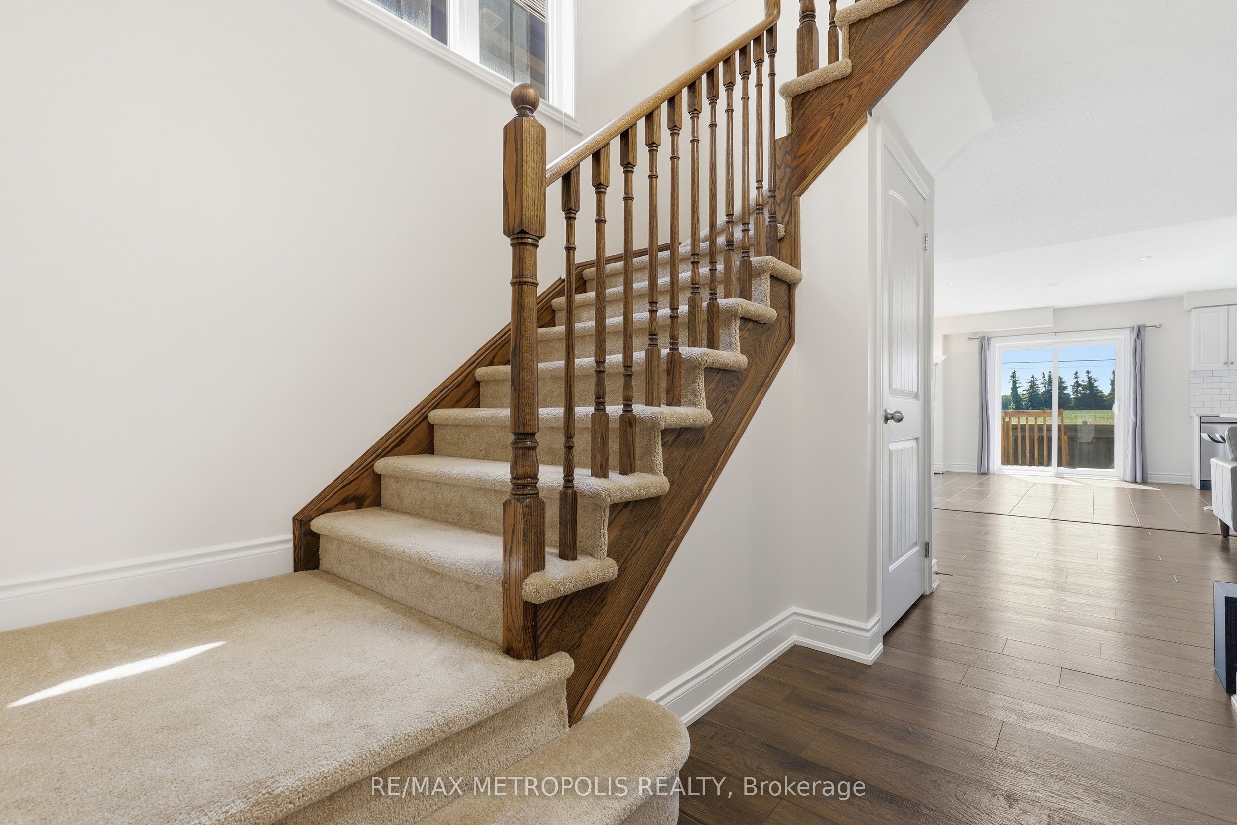 34 Robertson Street Property Photo 19