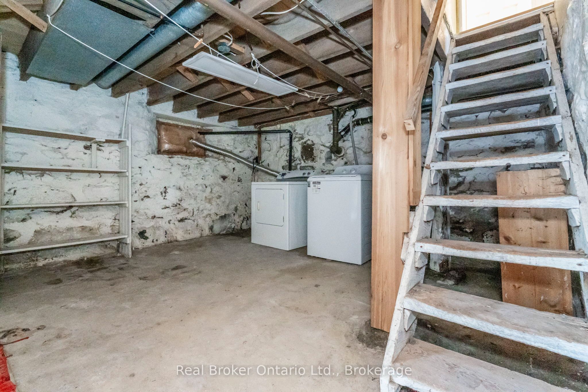 5494 Vasey Road Property Photo 33