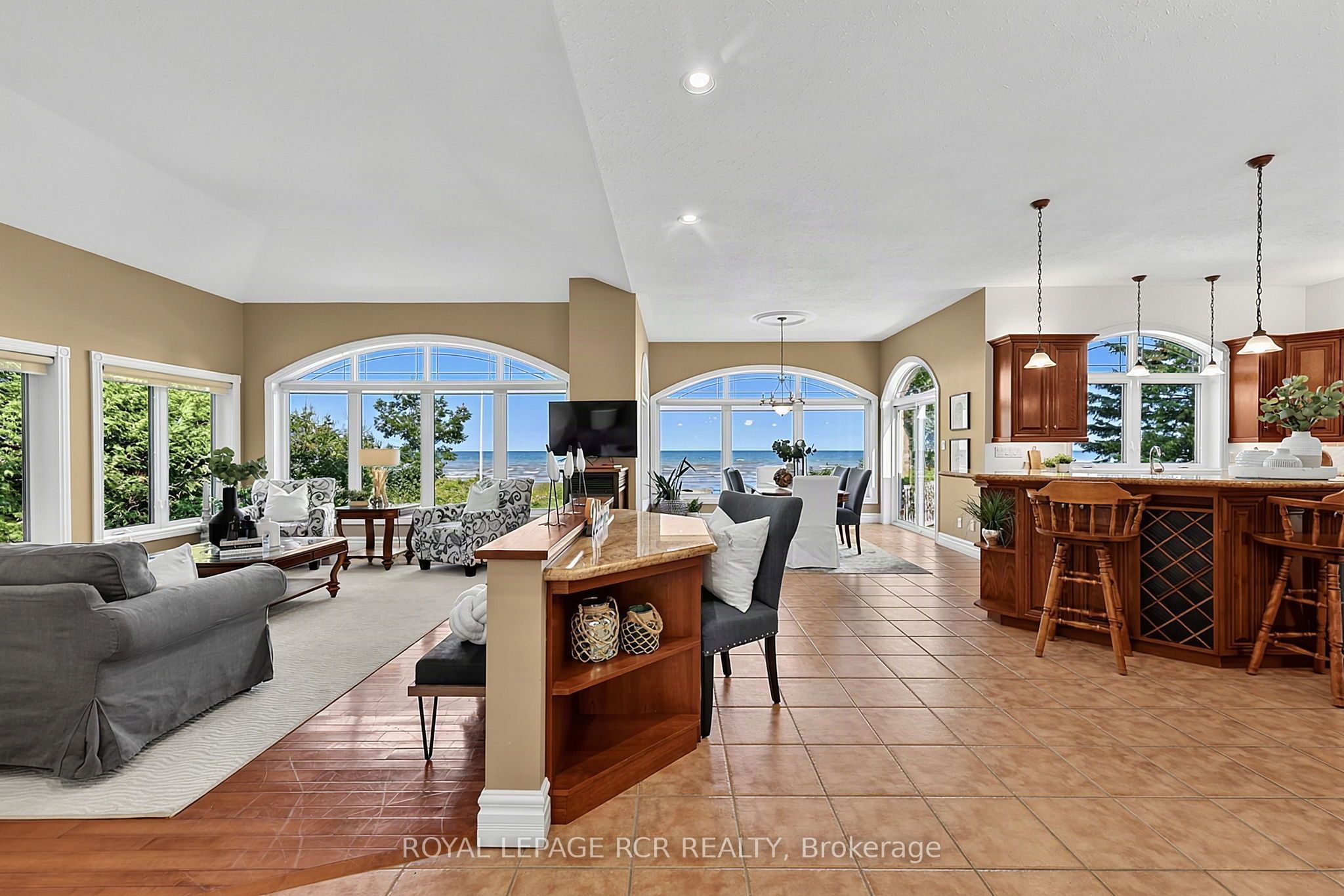 1068 Shore Lane Property Photo 8