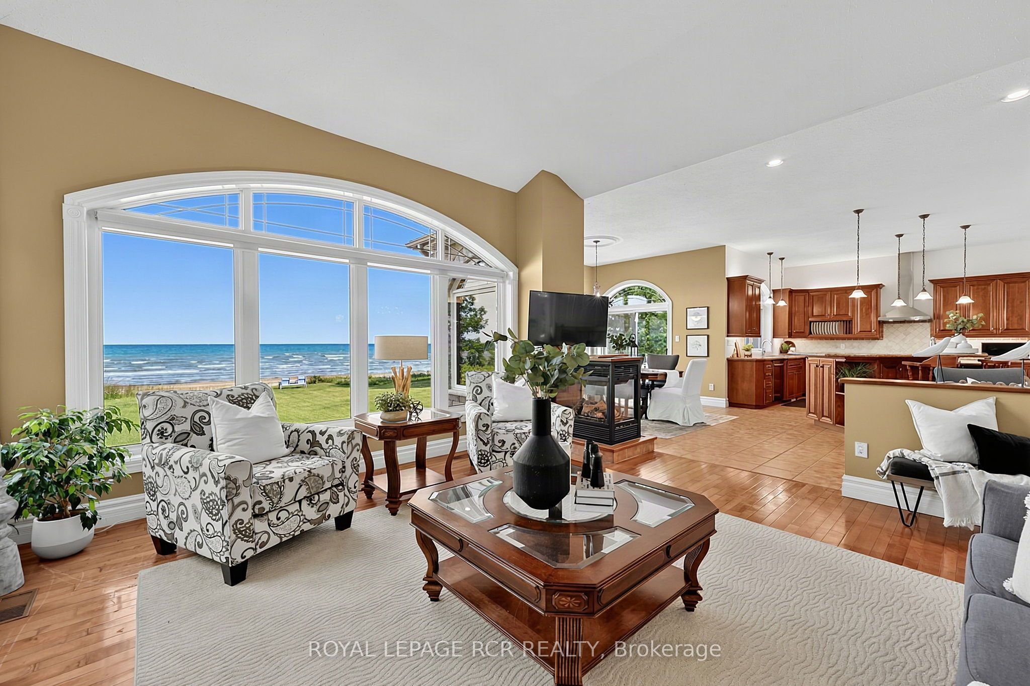 1068 Shore Lane Property Photo 10