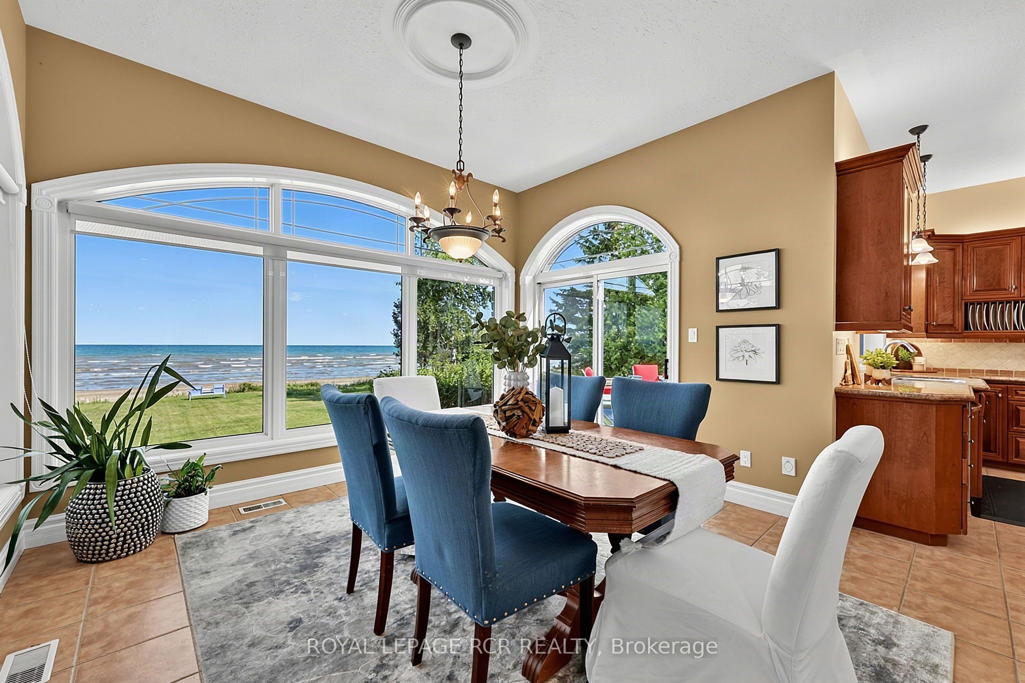 1068 Shore Lane Property Photo 12
