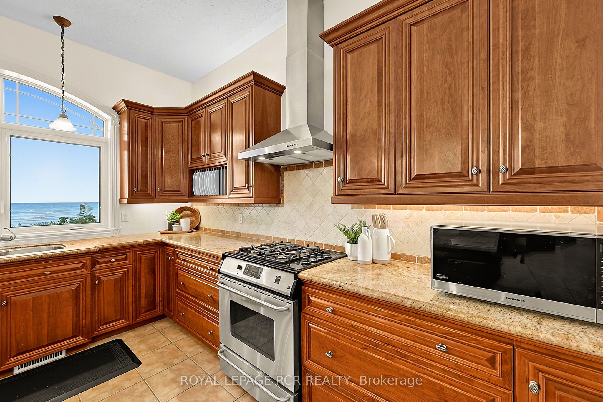 1068 Shore Lane Property Photo 16