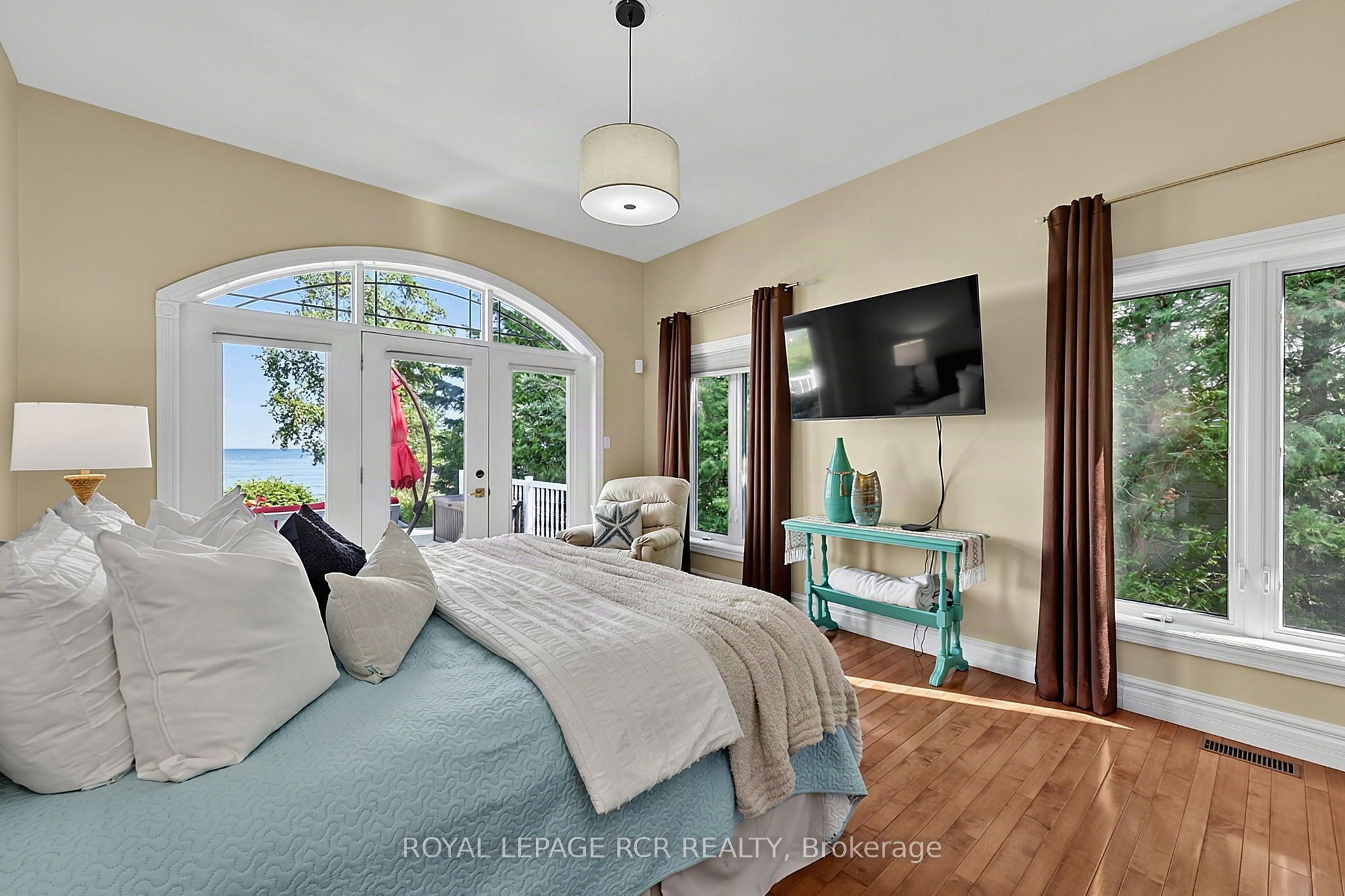 1068 Shore Lane Property Photo 20