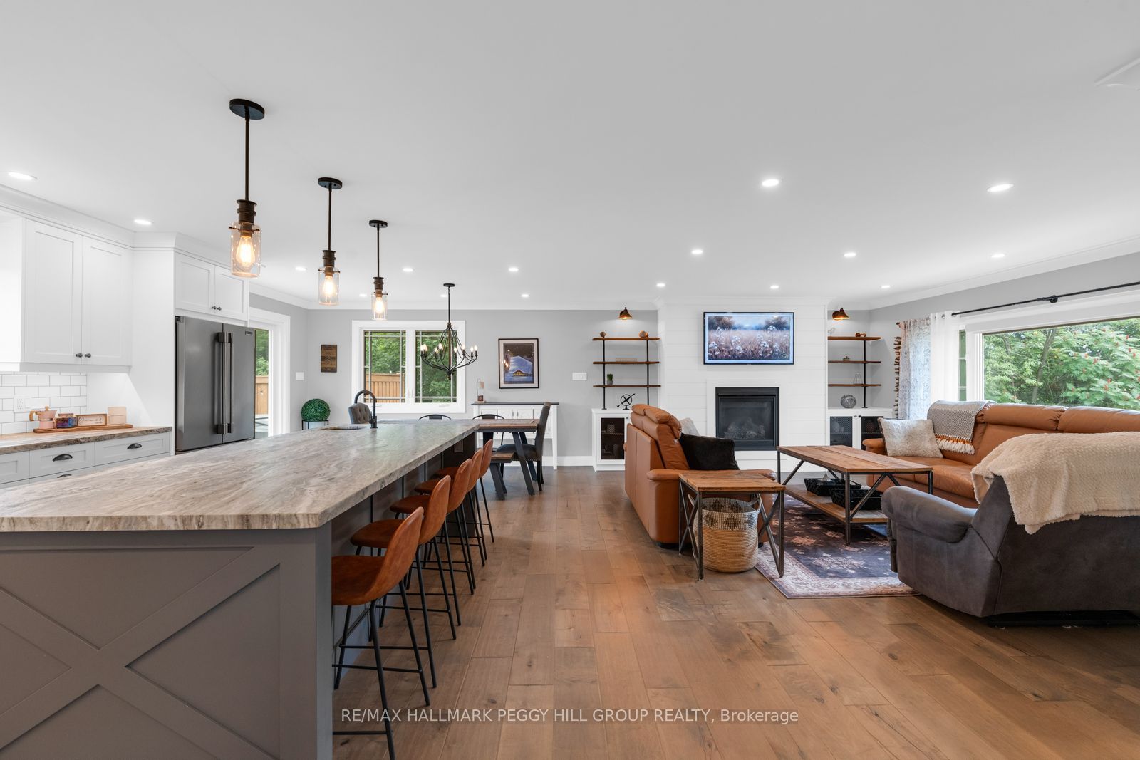 1053 Gill Road Property Photo 4
