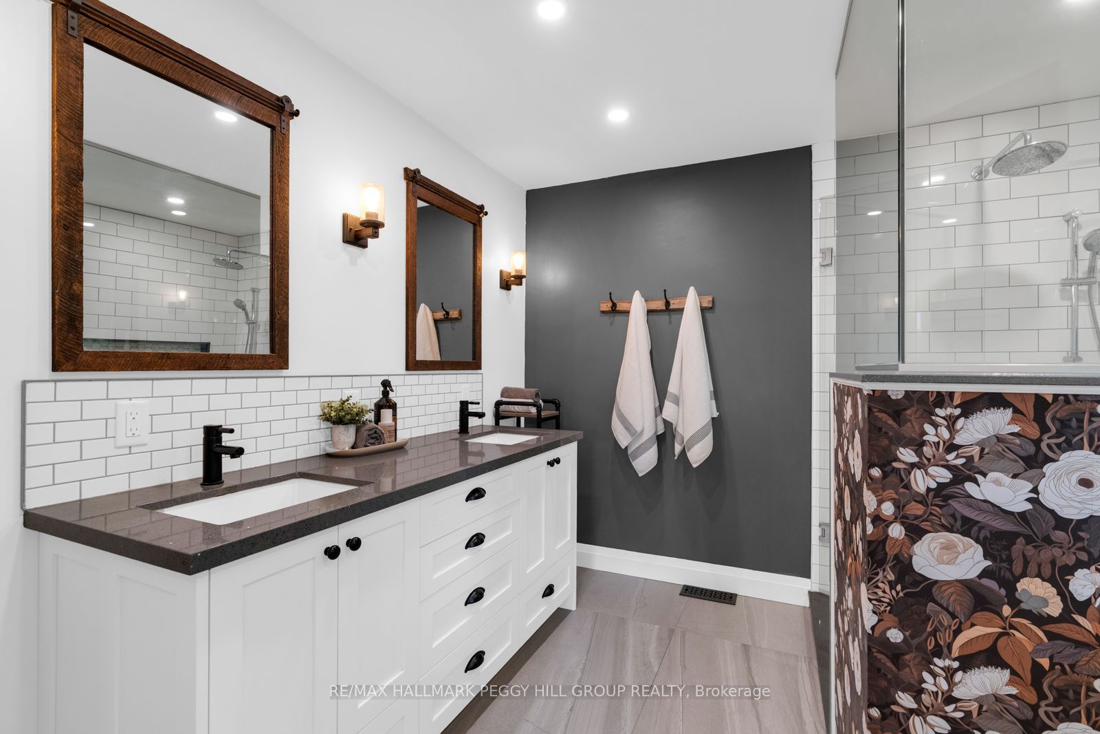 1053 Gill Road Property Photo 8