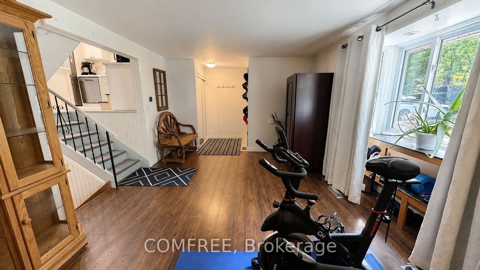 3505 Agnew Road Property Photo 4